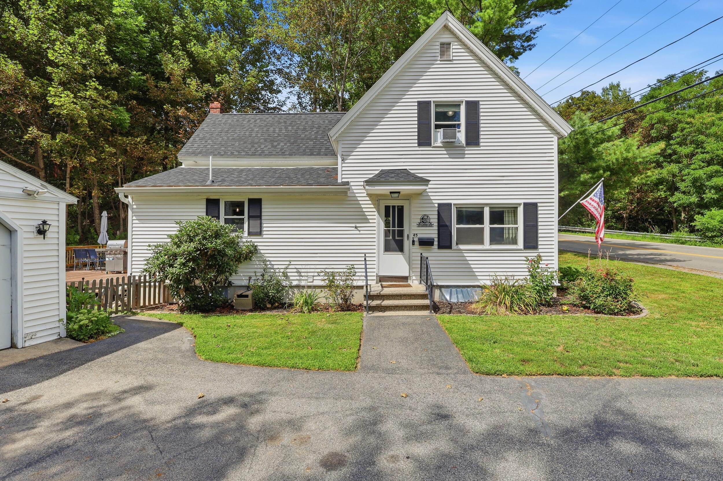 45 River Avenue