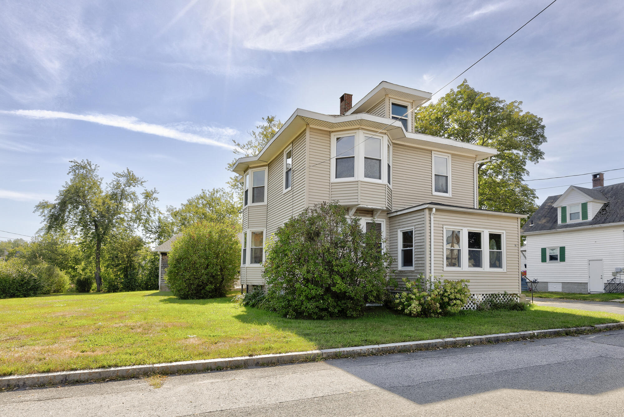 16 Webb Street