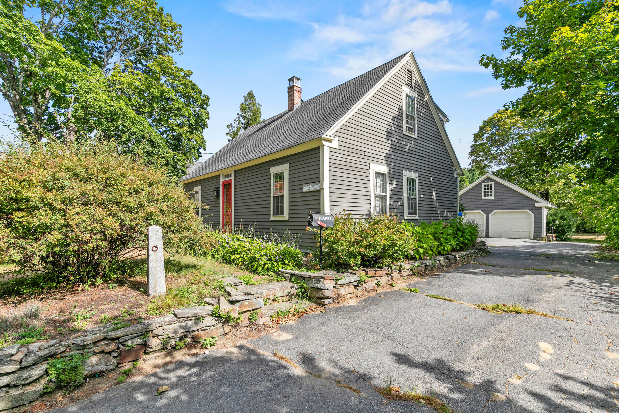 284 W Main Street