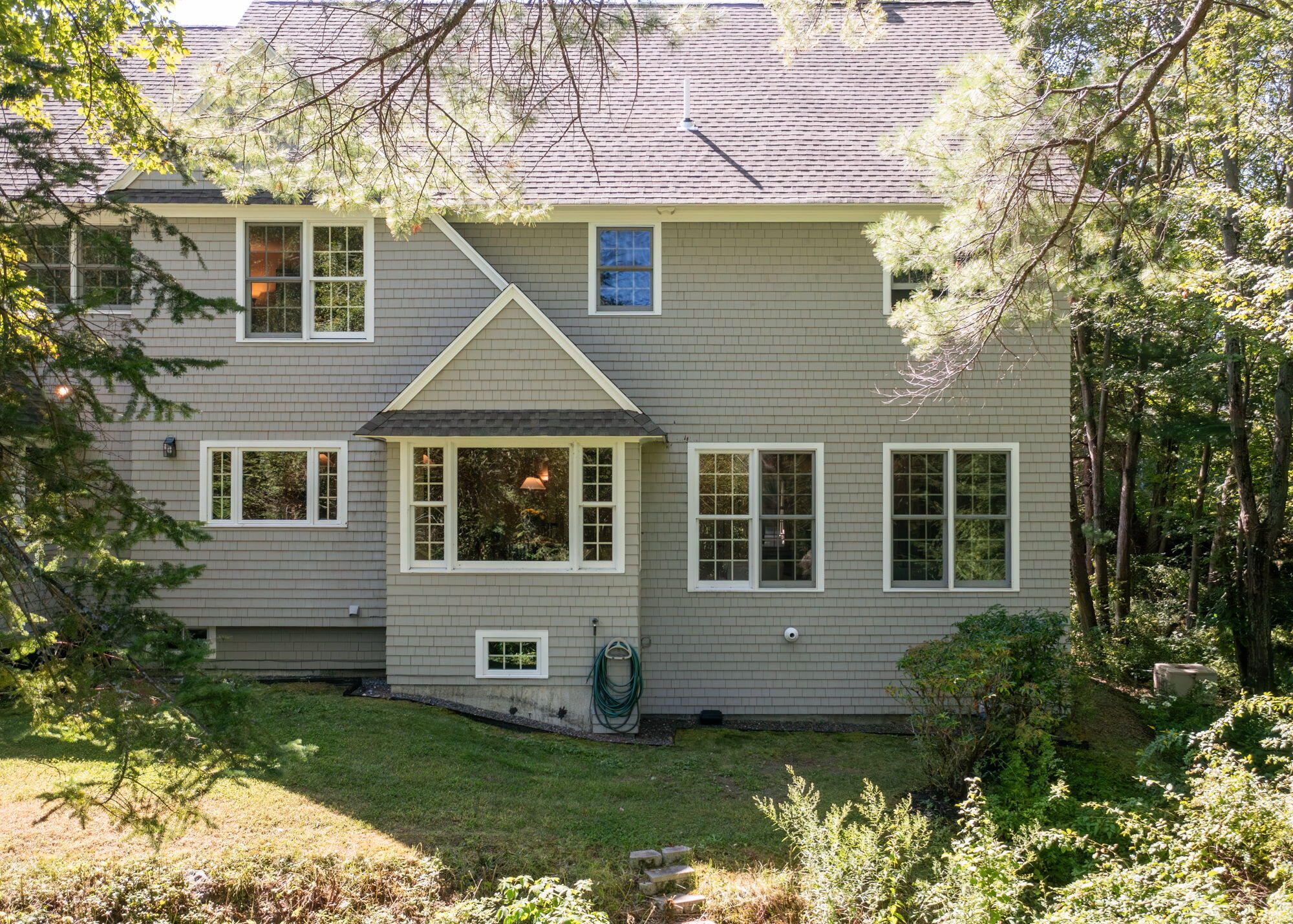 2 Rock Crest Drive