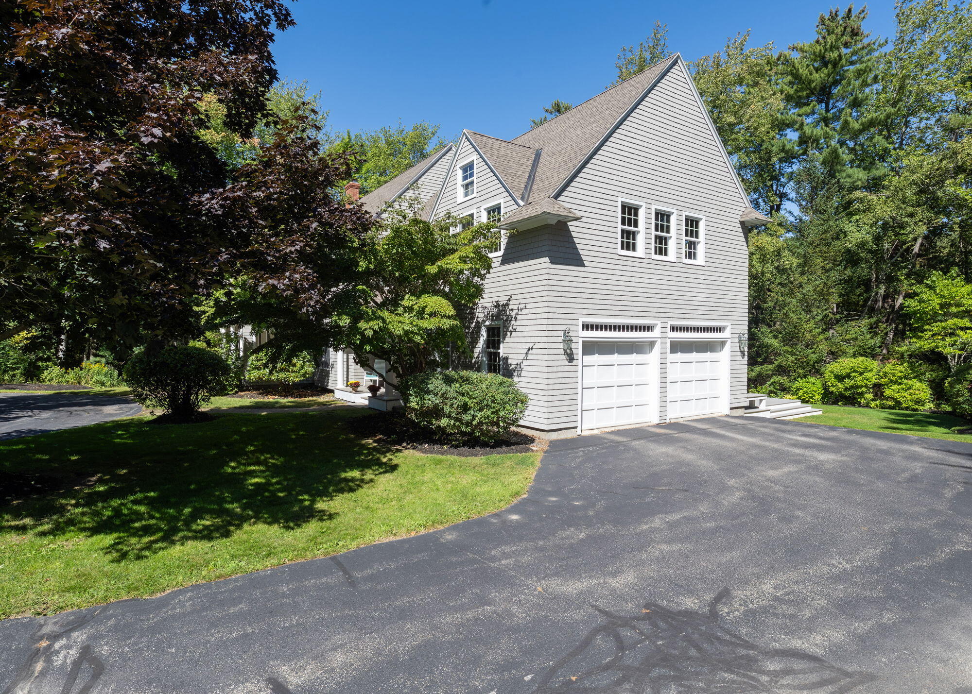 2 Rock Crest Drive