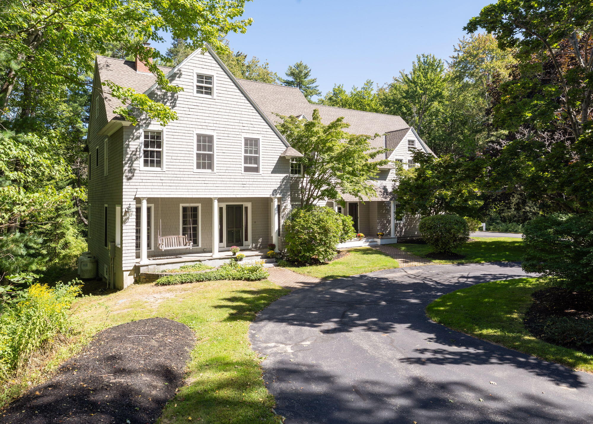 2 Rock Crest Drive