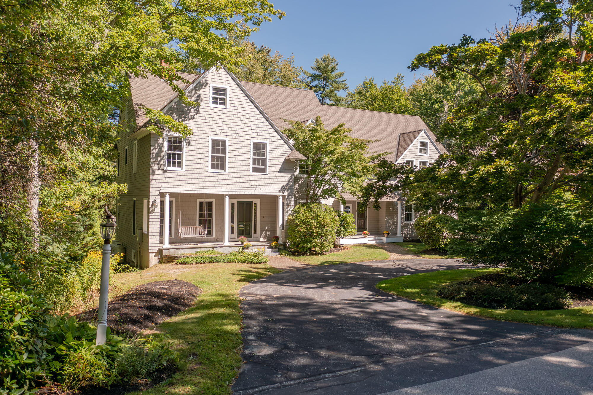 2 Rock Crest Drive