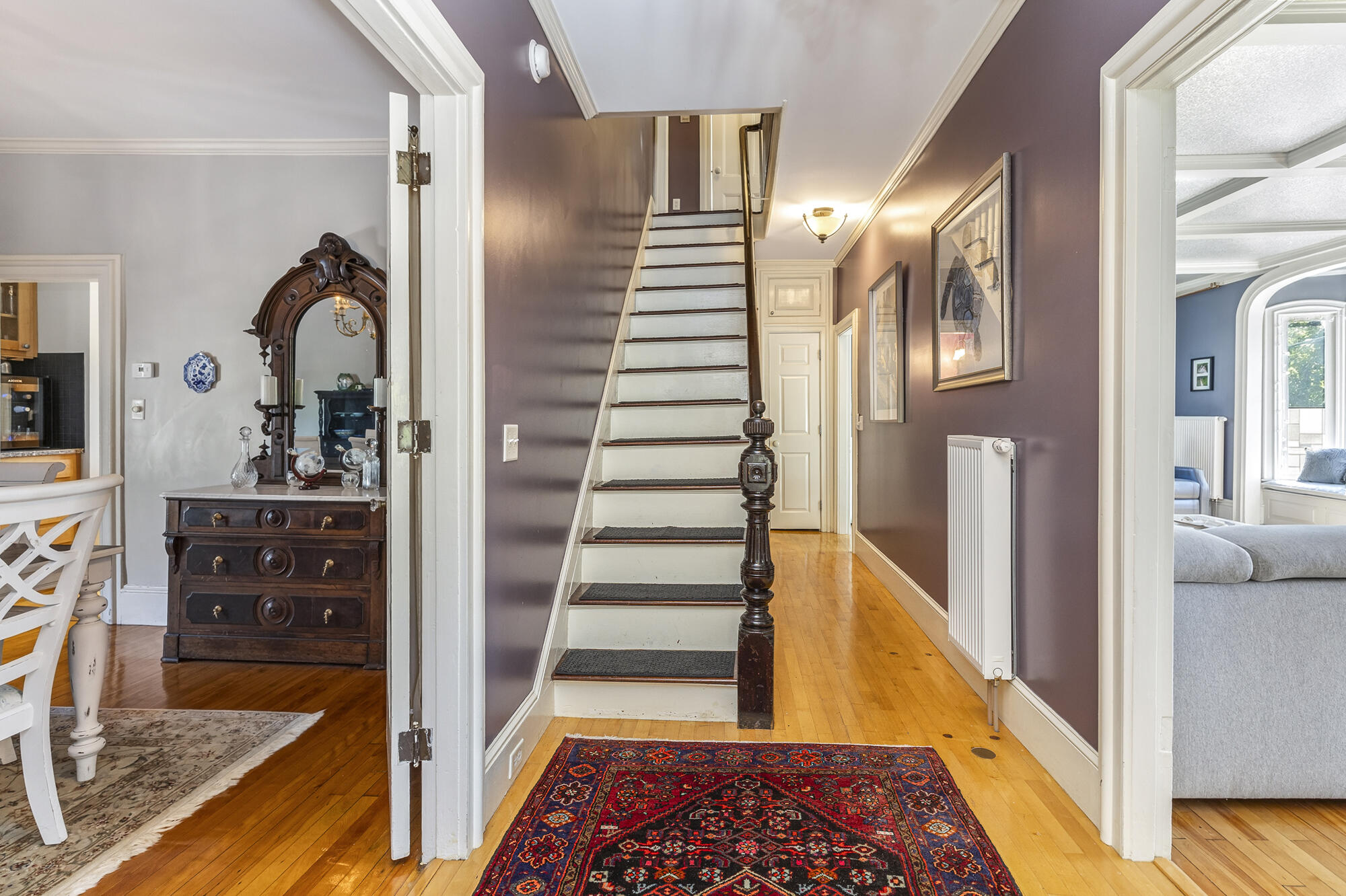 205 Woodford Street
