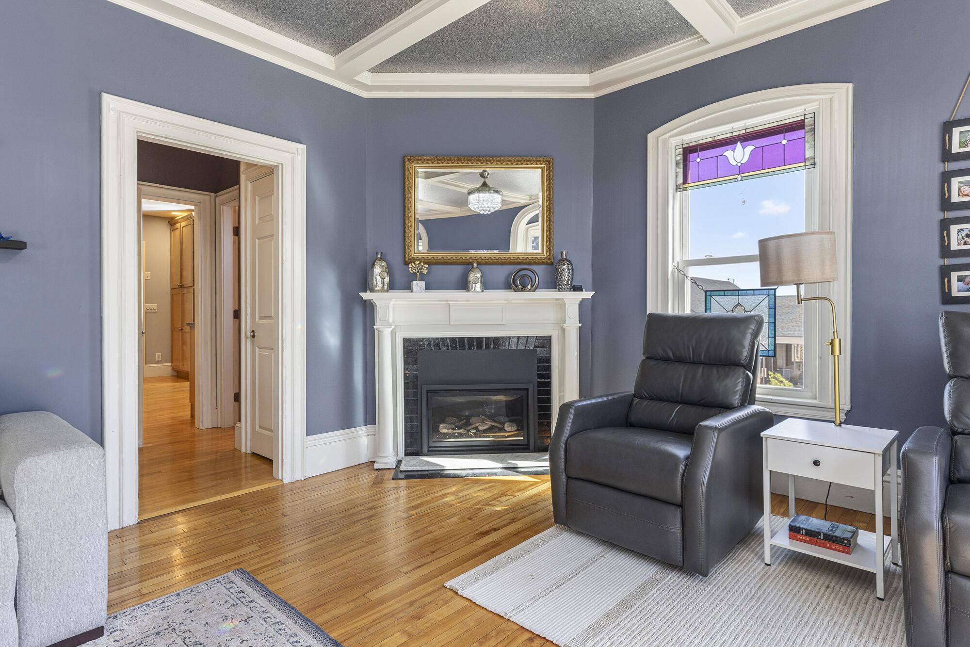 205 Woodford Street