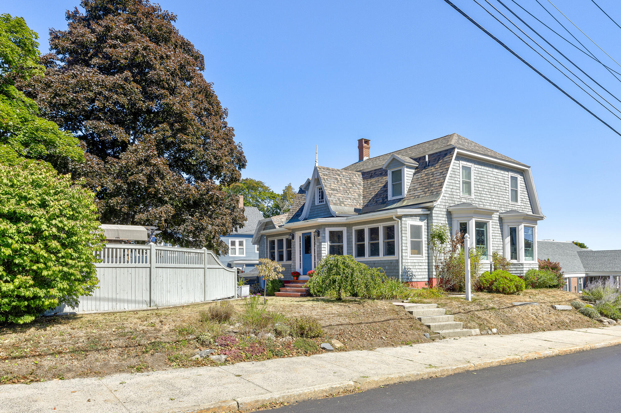 205 Woodford Street