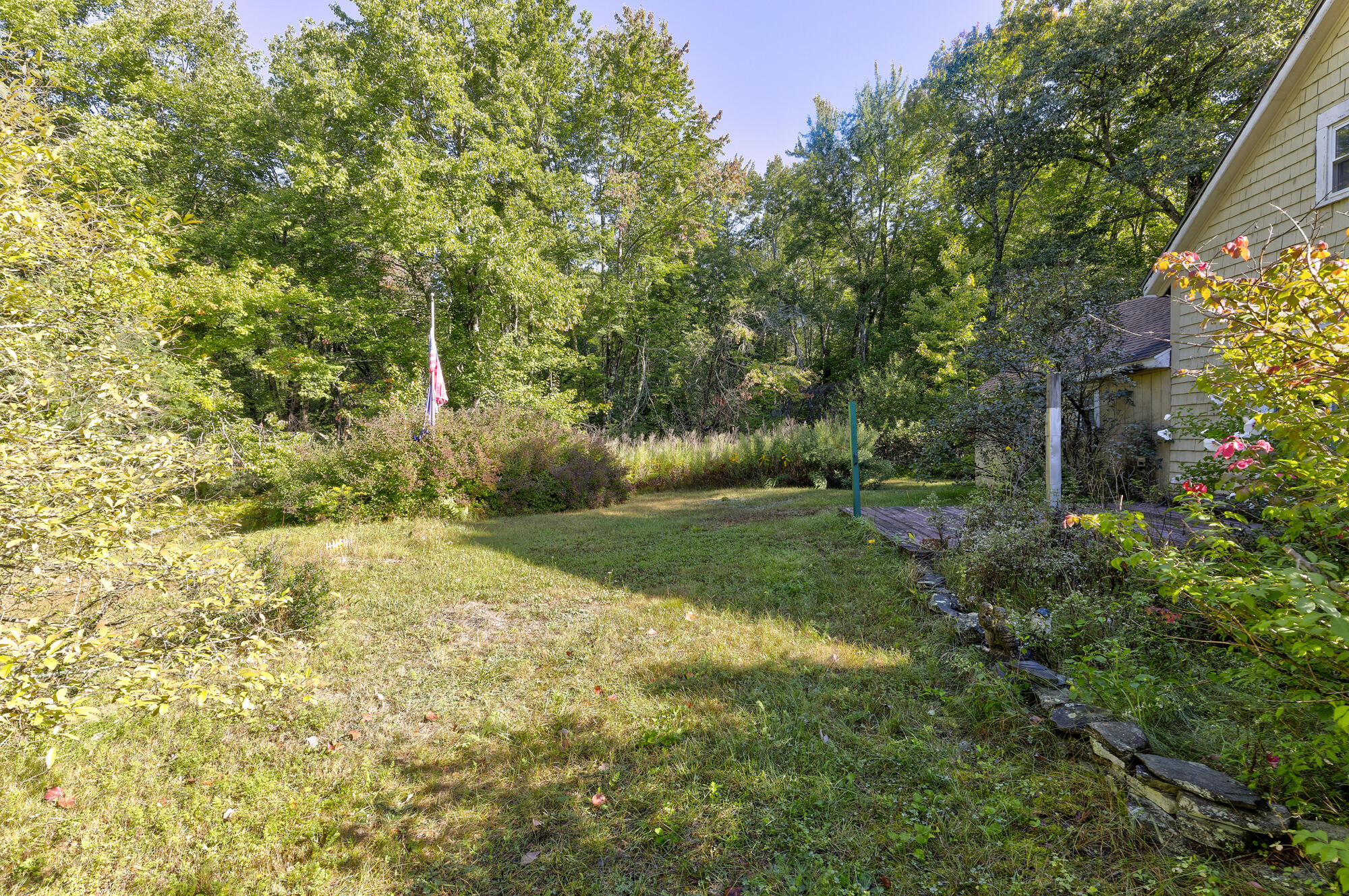 351 Ossipee Trail W