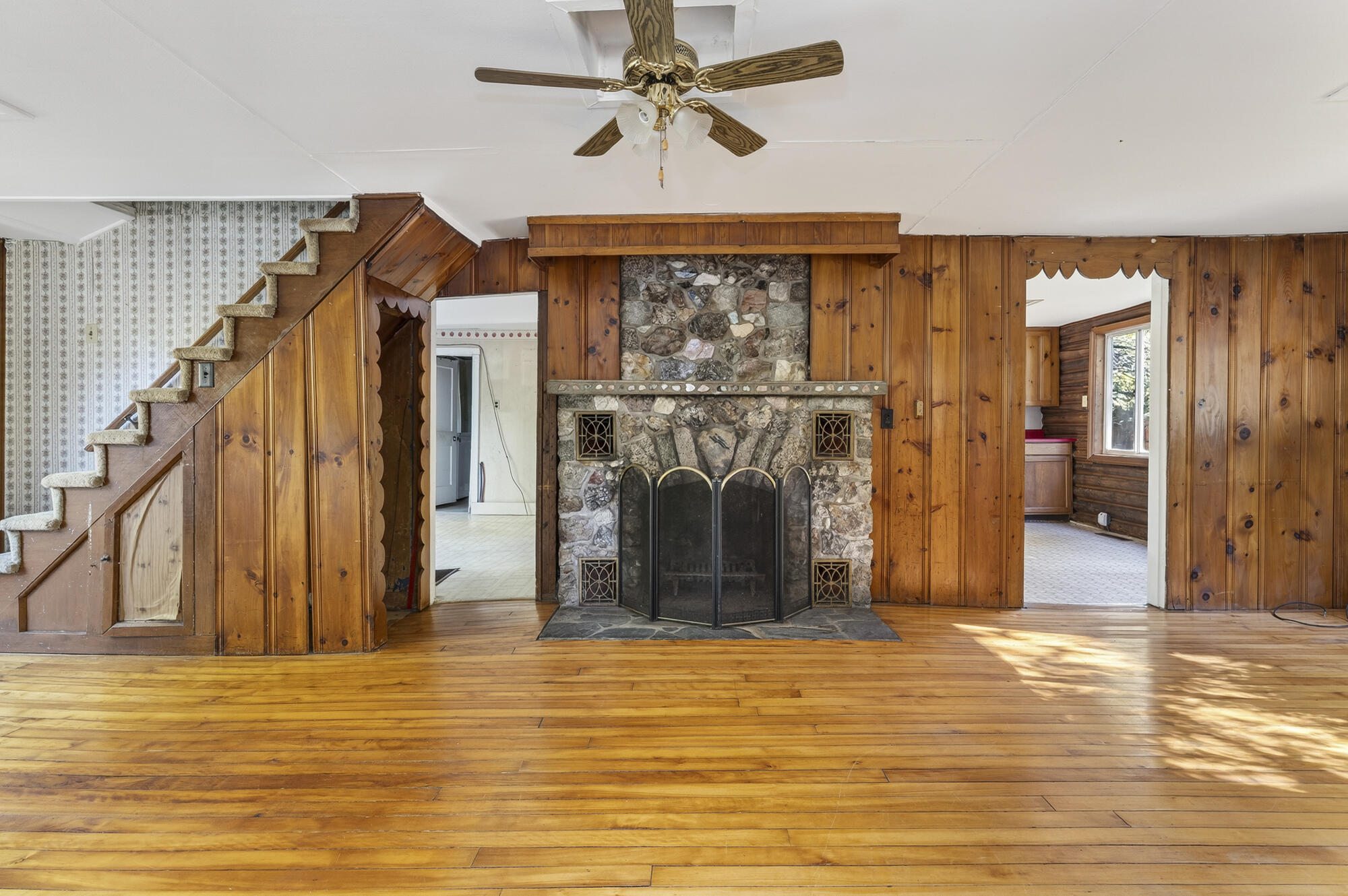 351 Ossipee Trail W