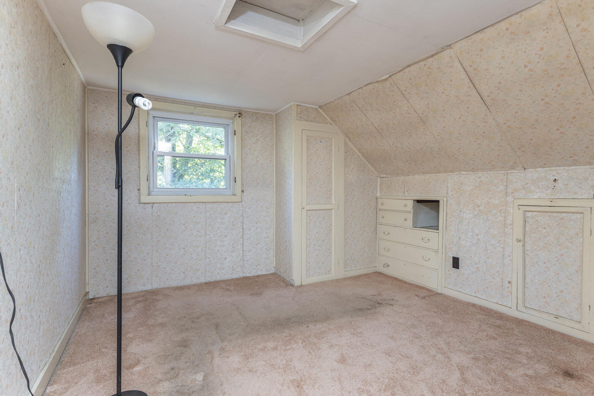 351 Ossipee Trail W