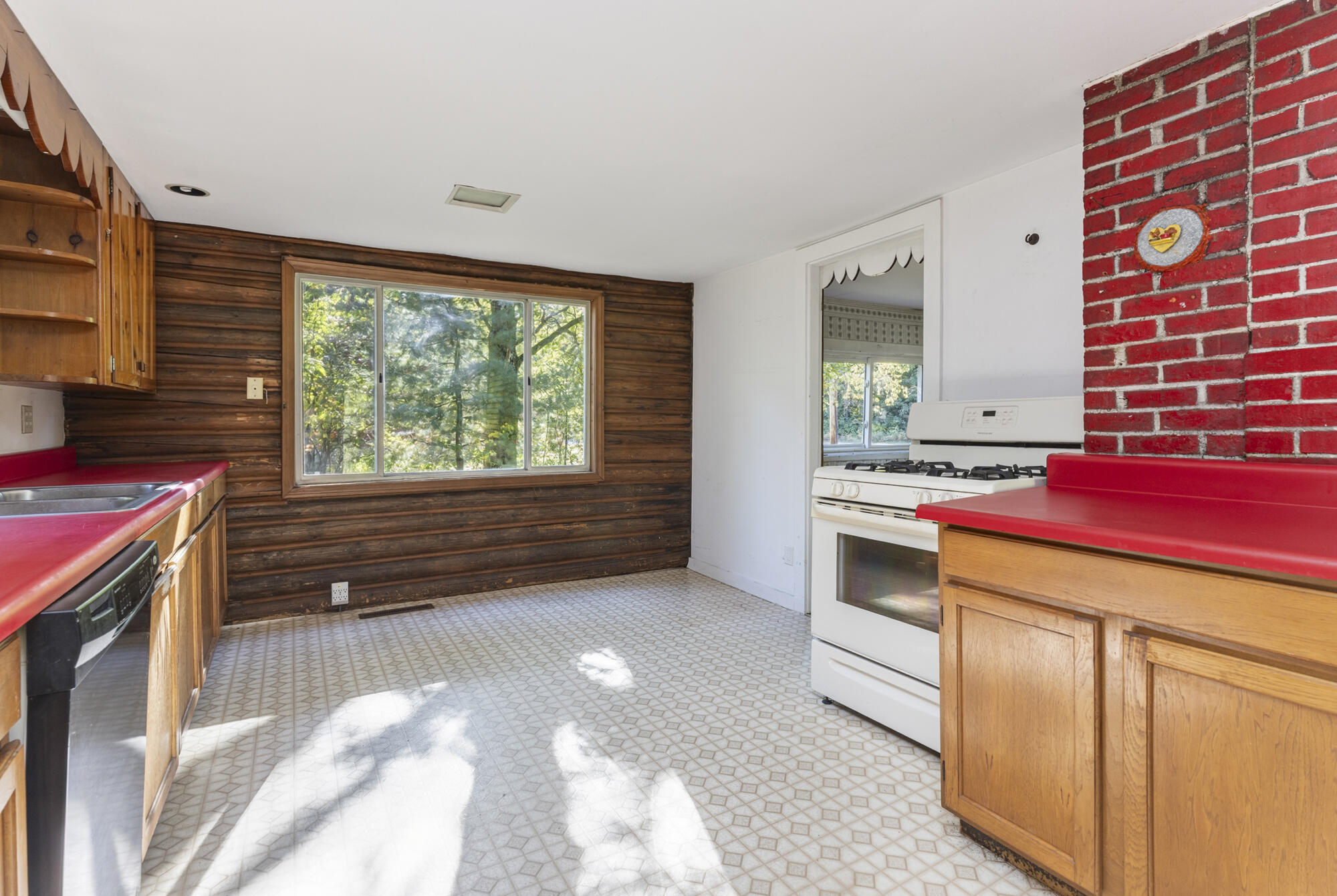 351 Ossipee Trail W