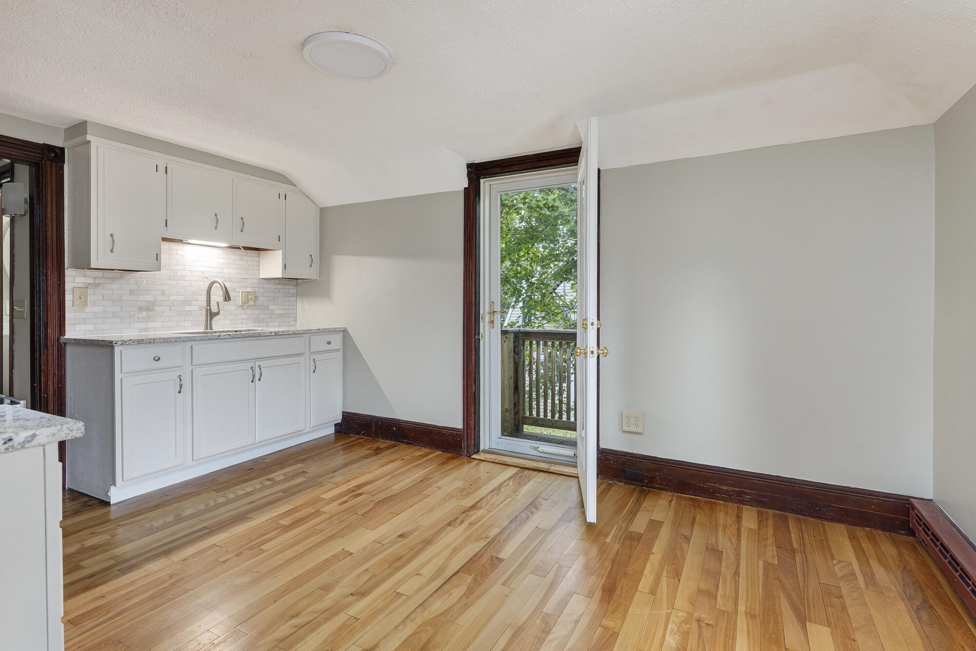 44 Warren Avenue