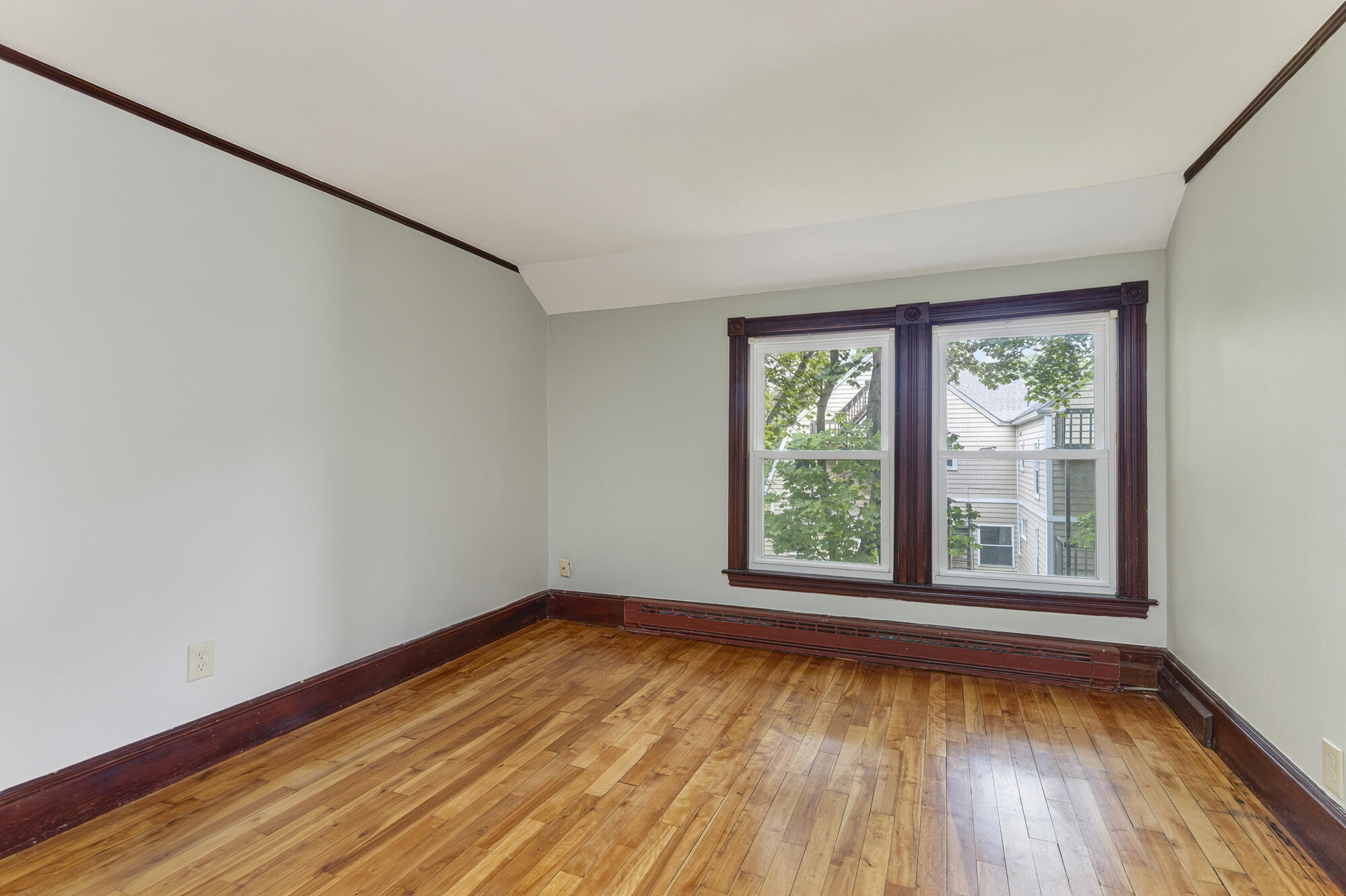 44 Warren Avenue