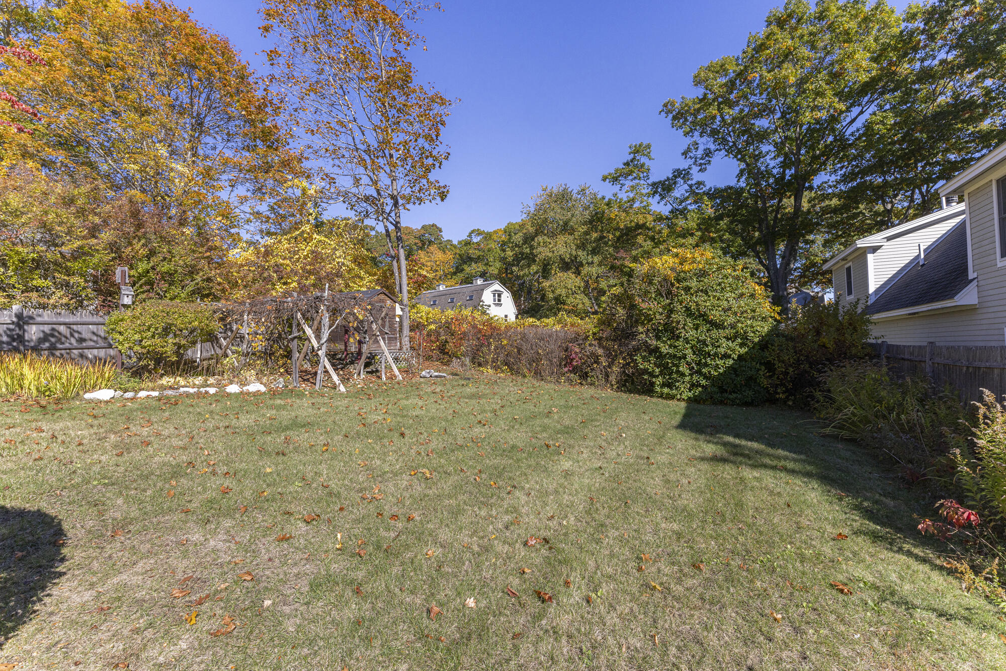 18 Town Landing Road