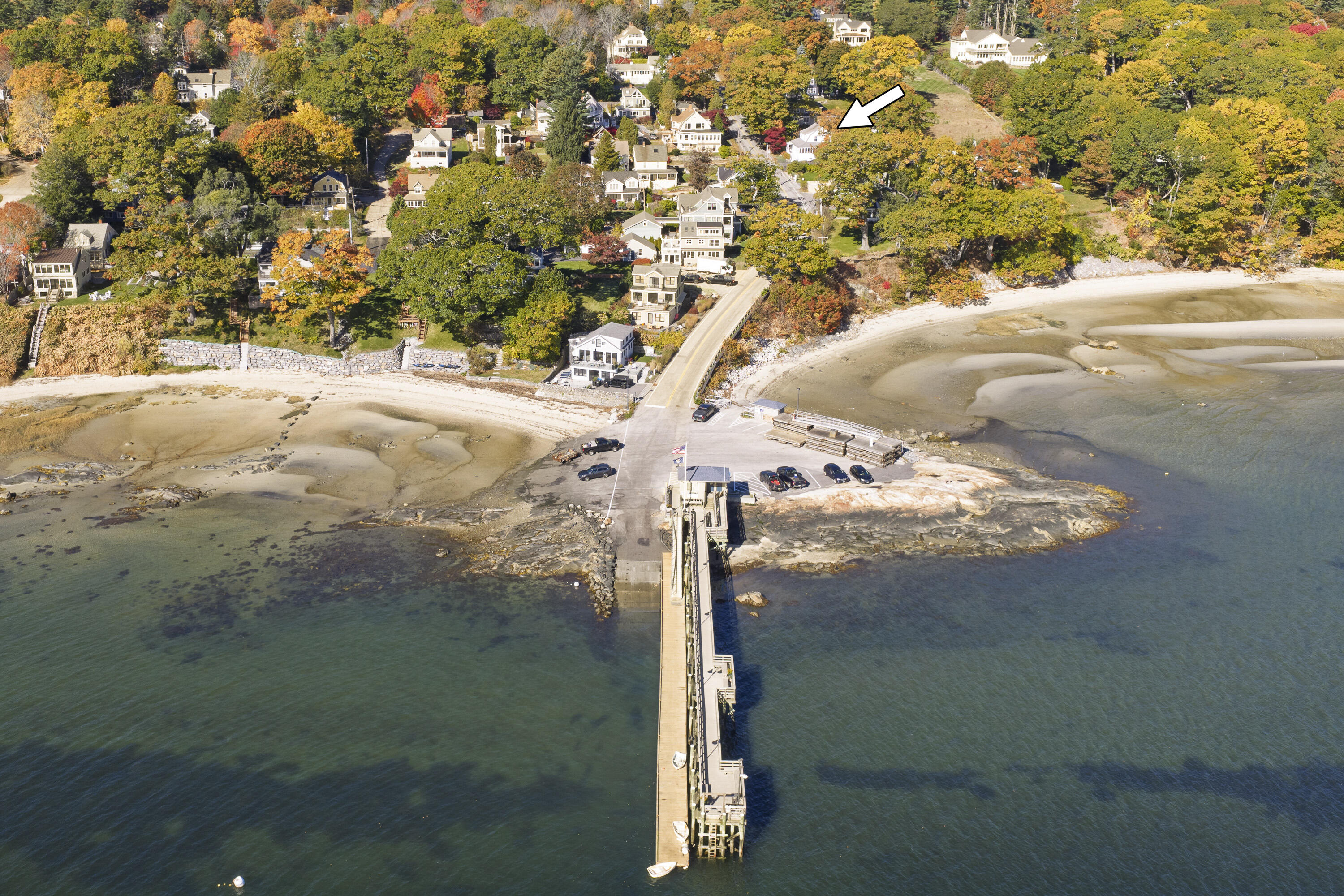 18 Town Landing Road