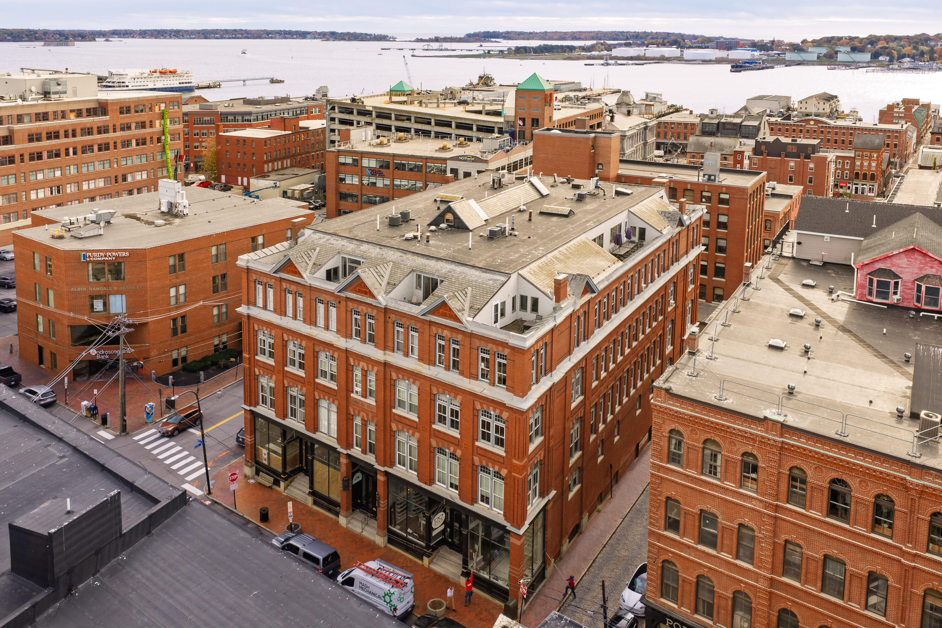 150 Middle Street 4J