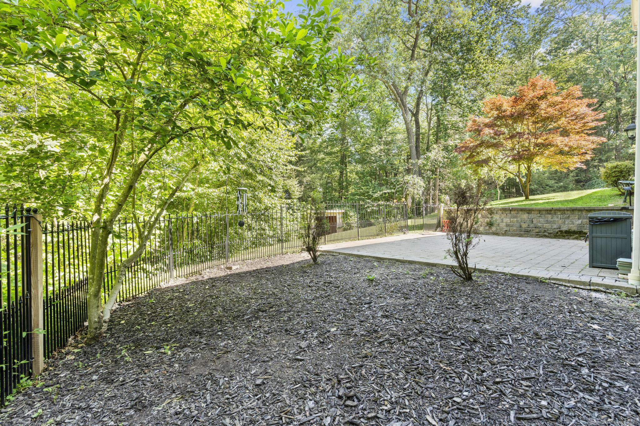 44 Oakmont Trail
