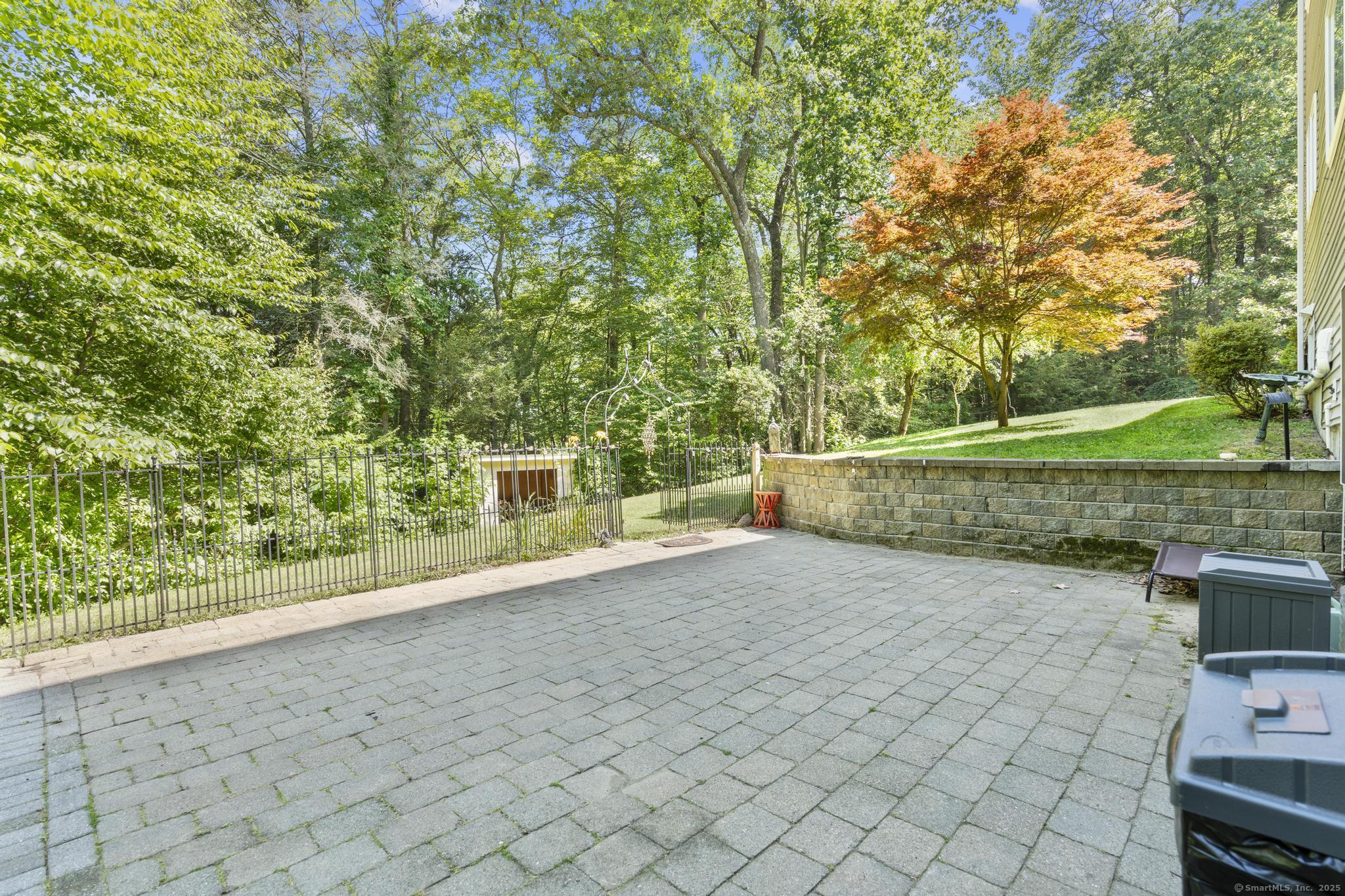 44 Oakmont Trail