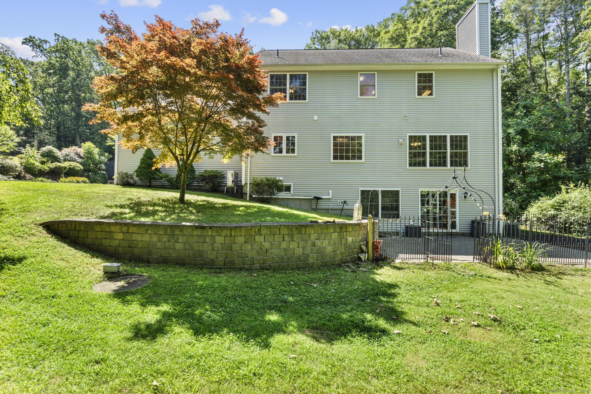 44 Oakmont Trail