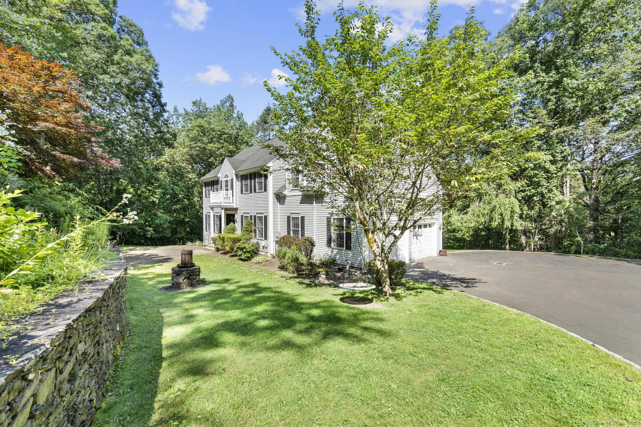 44 Oakmont Trail