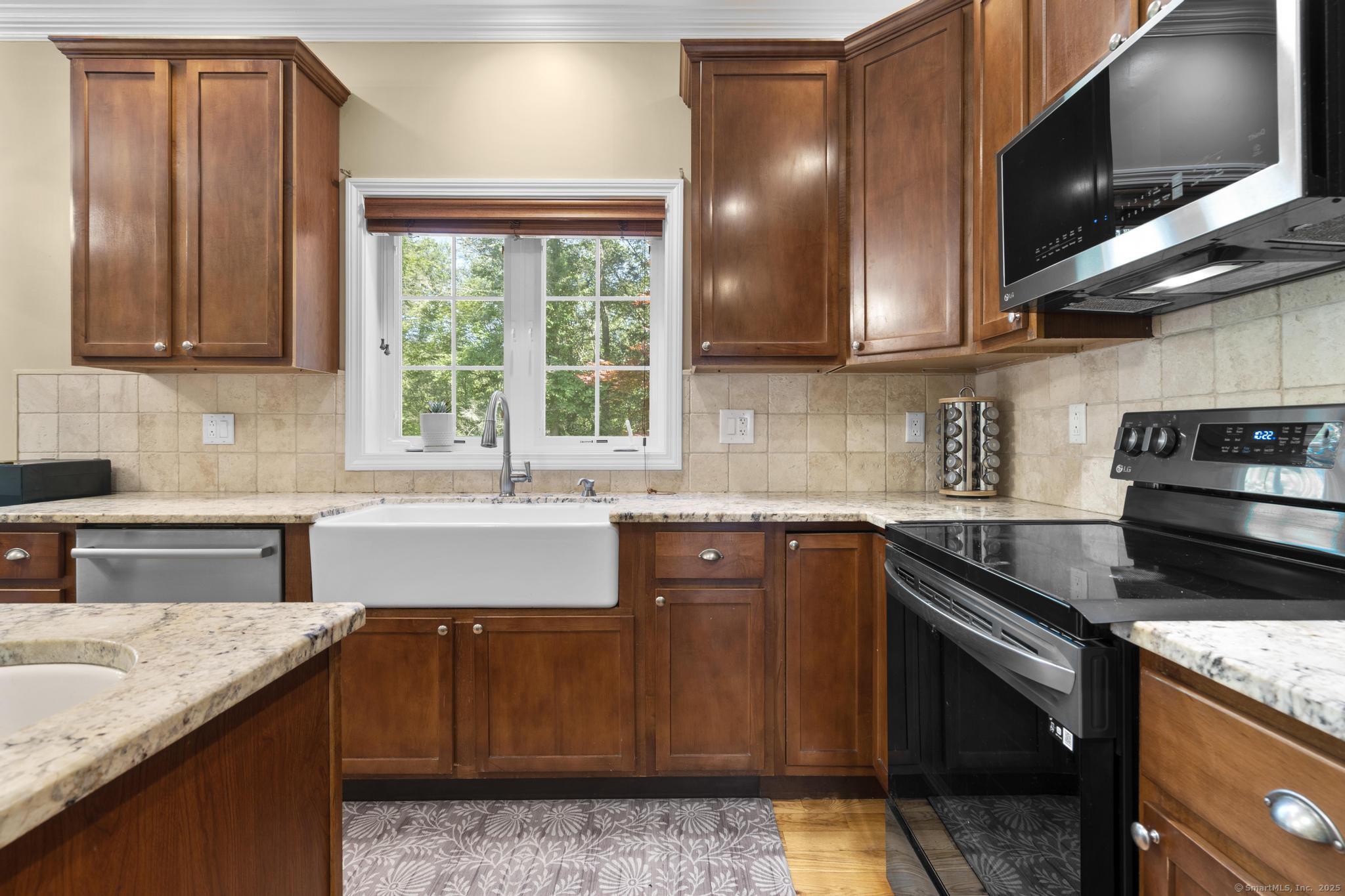 44 Oakmont Trail