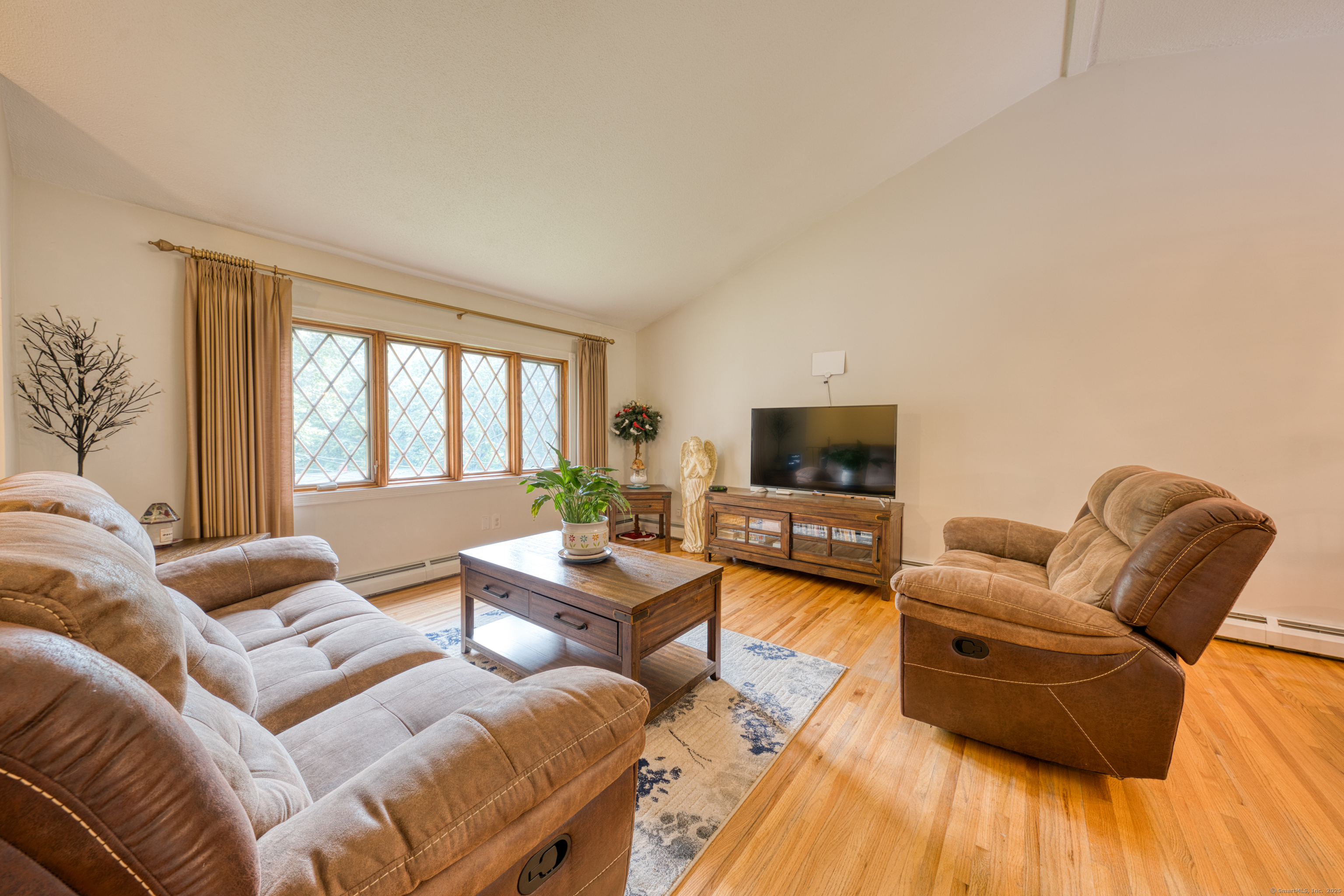 70 Crestwood Drive