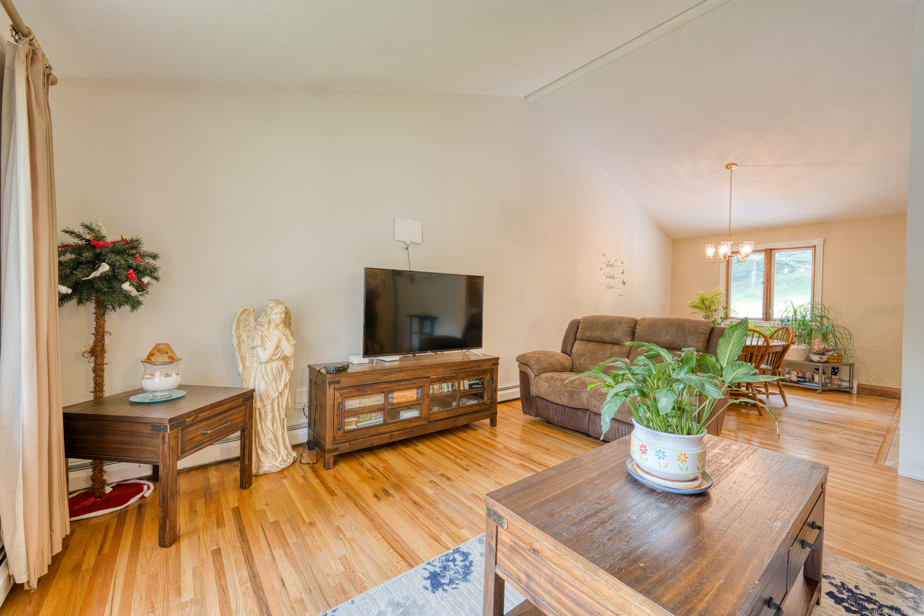 70 Crestwood Drive