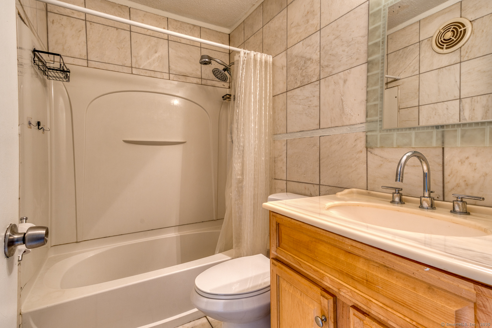 20 Thompson Road APT A