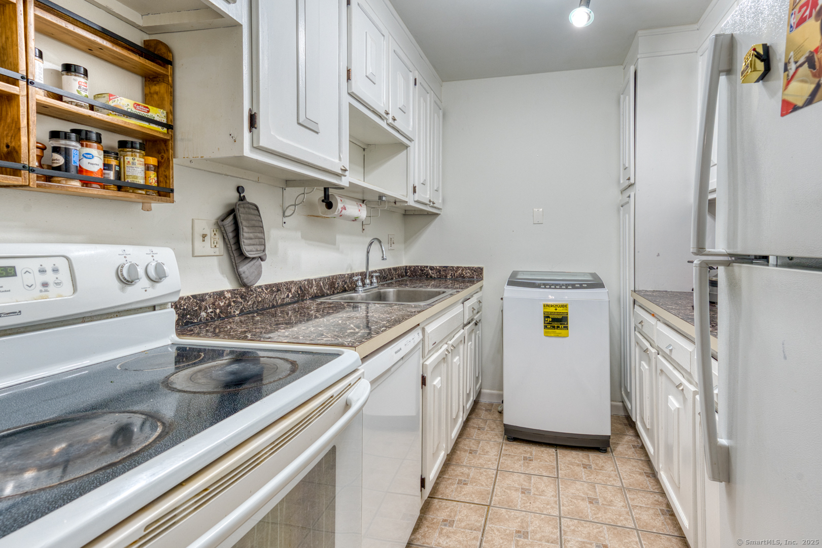 20 Thompson Road APT A