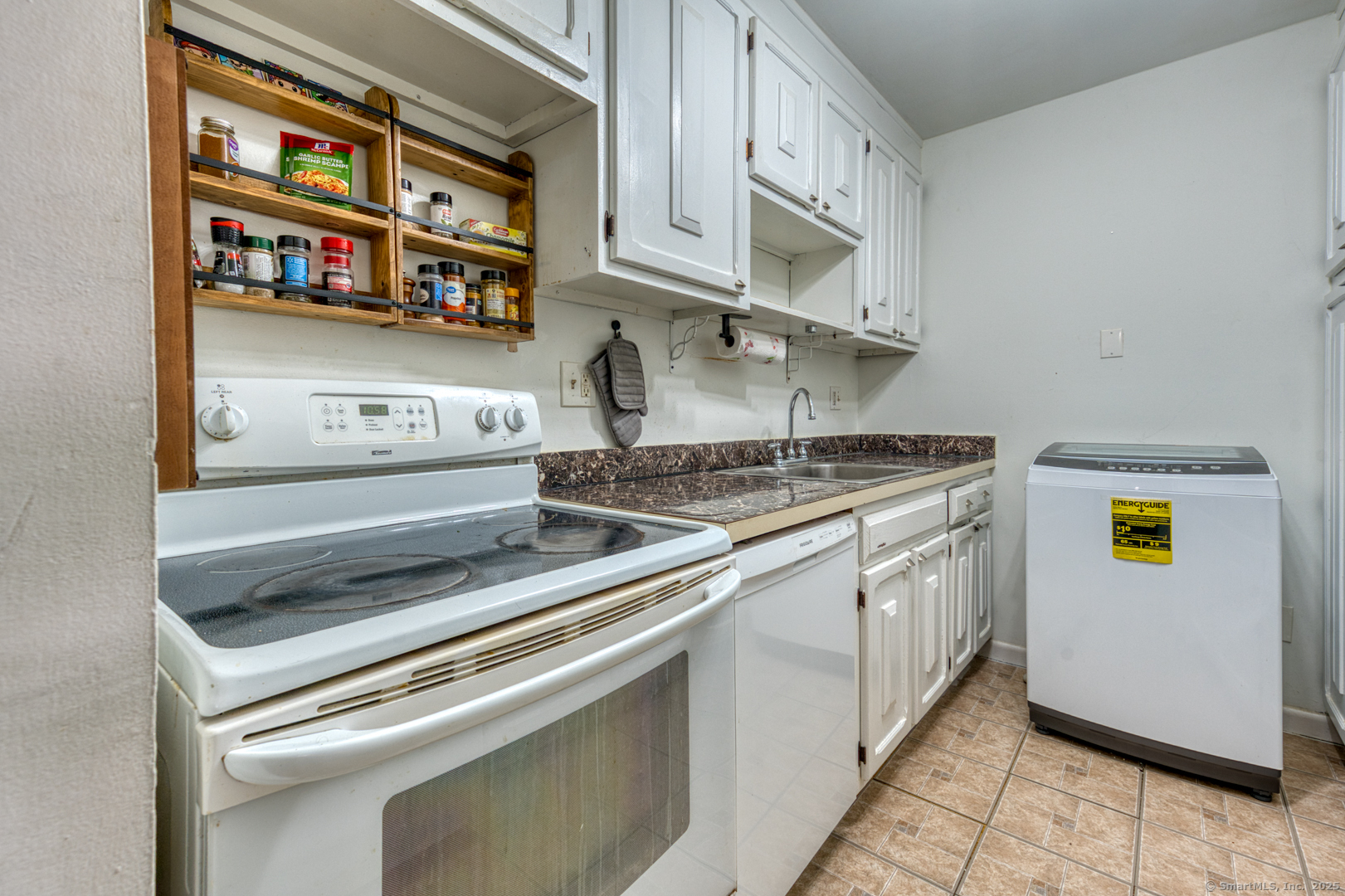 20 Thompson Road APT A