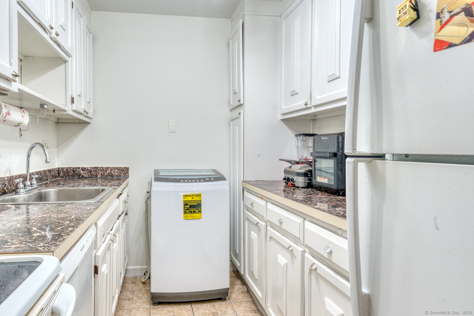20 Thompson Road APT A
