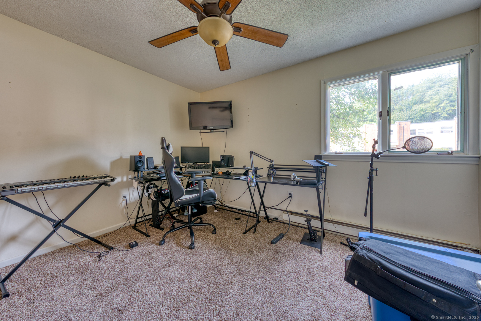 20 Thompson Road APT A