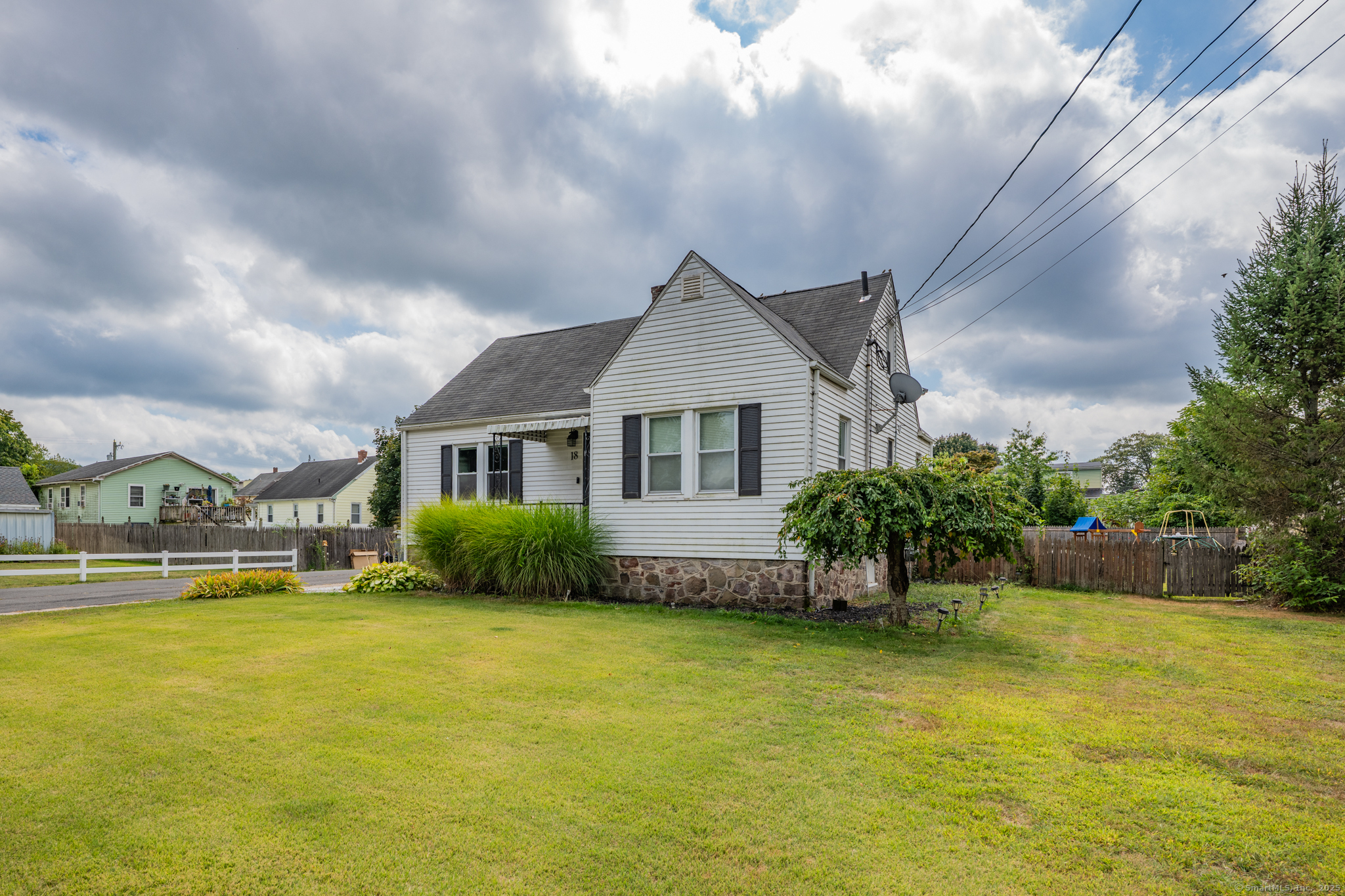 18 Homestead Avenue