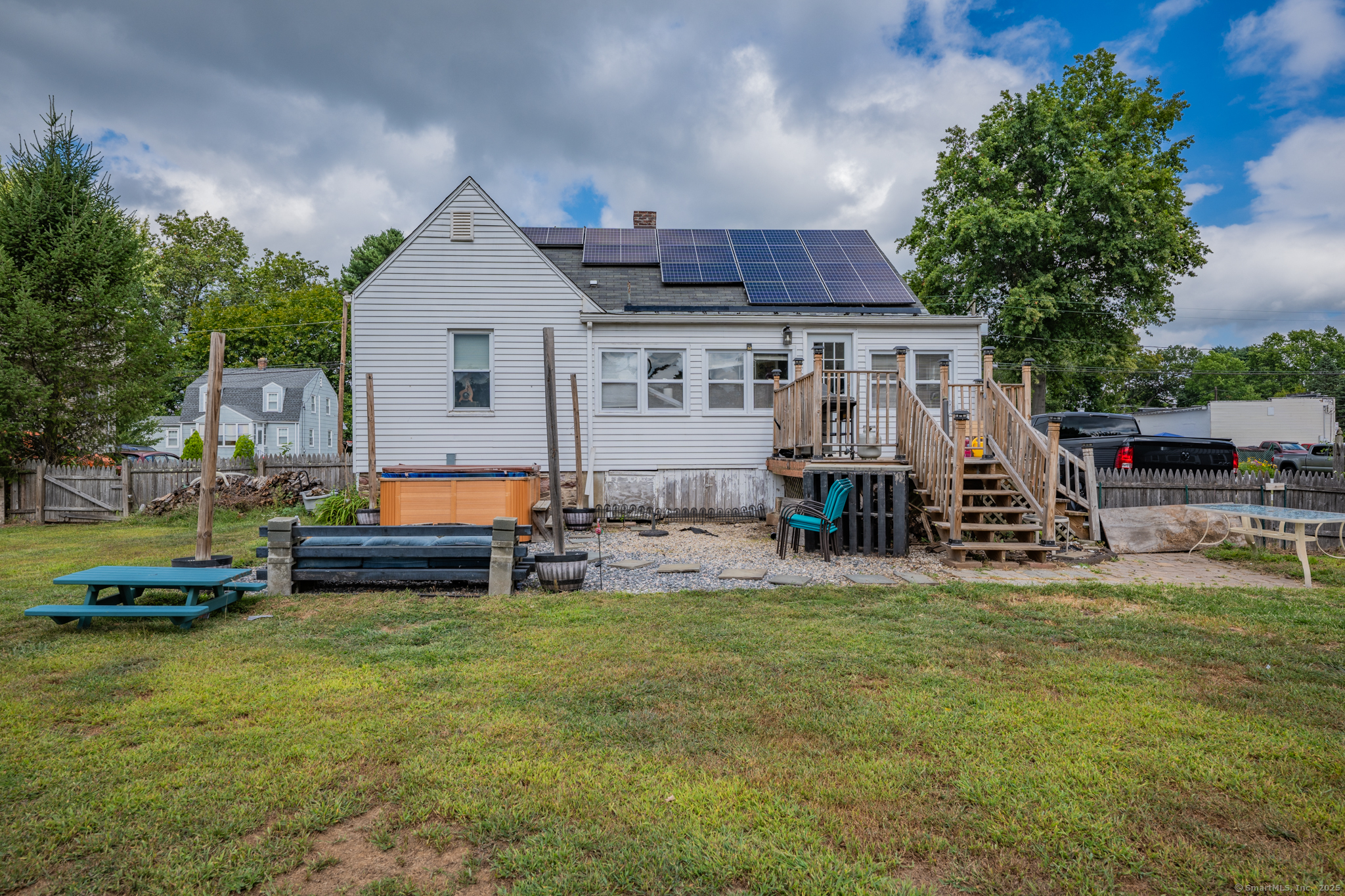 18 Homestead Avenue