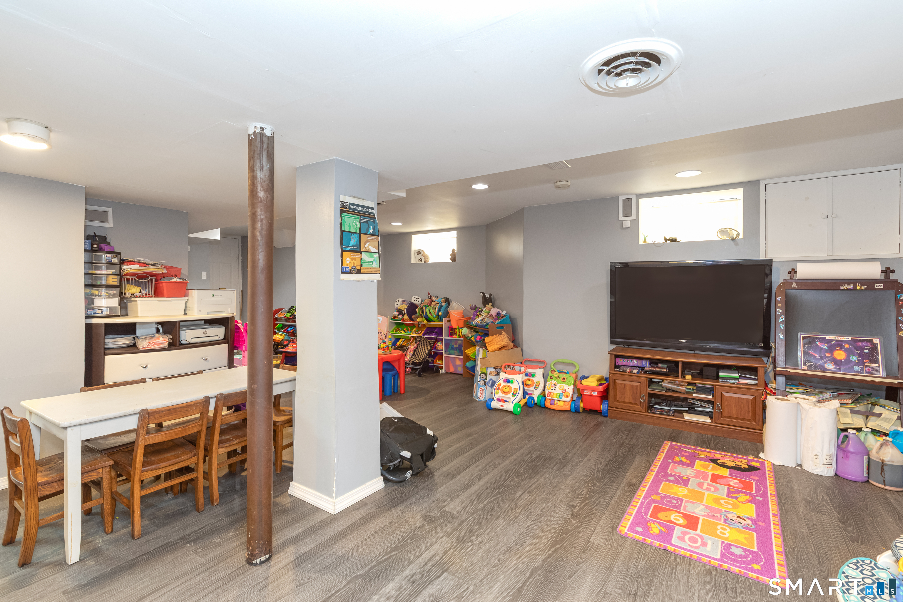 578 Beechmont Avenue