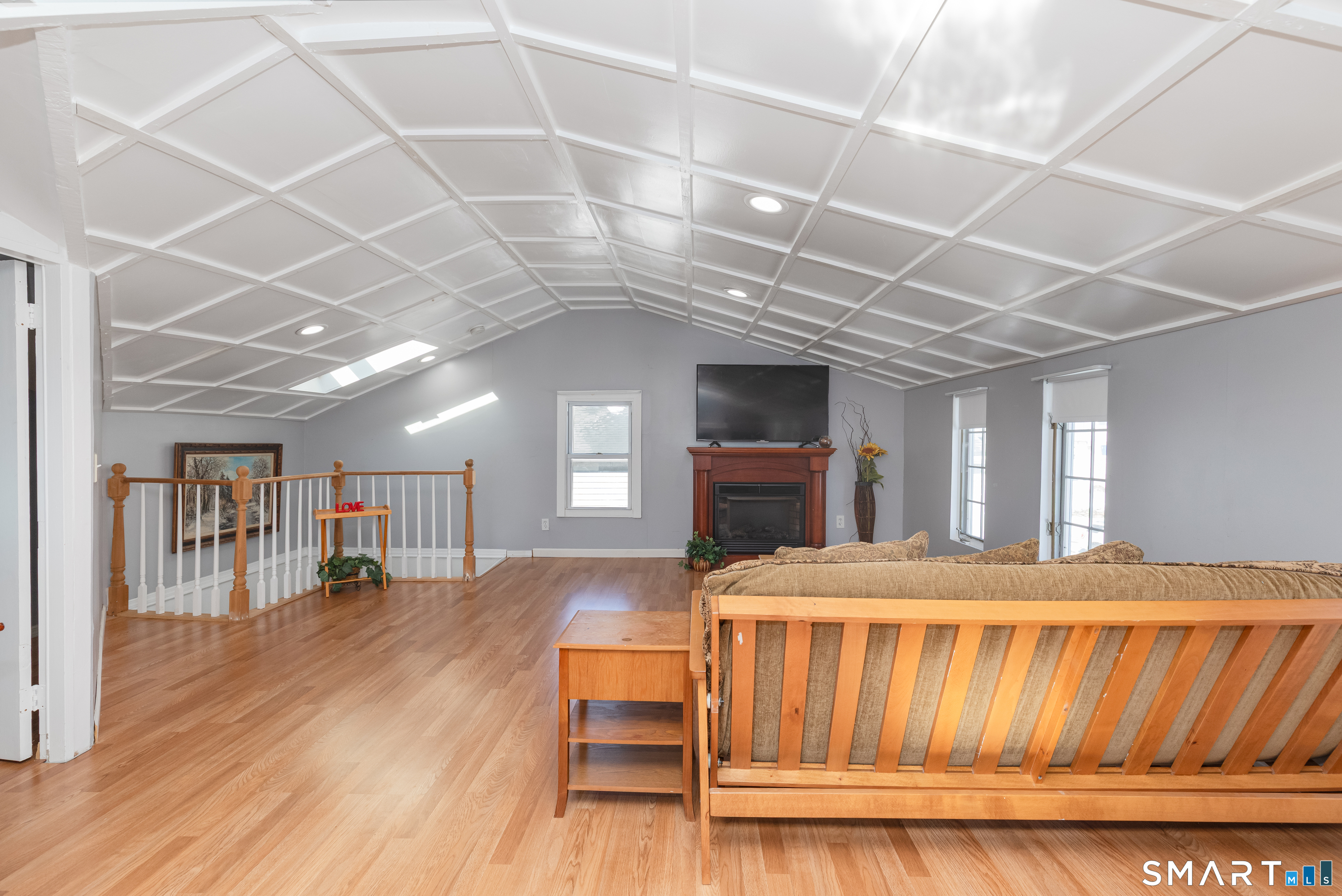 578 Beechmont Avenue