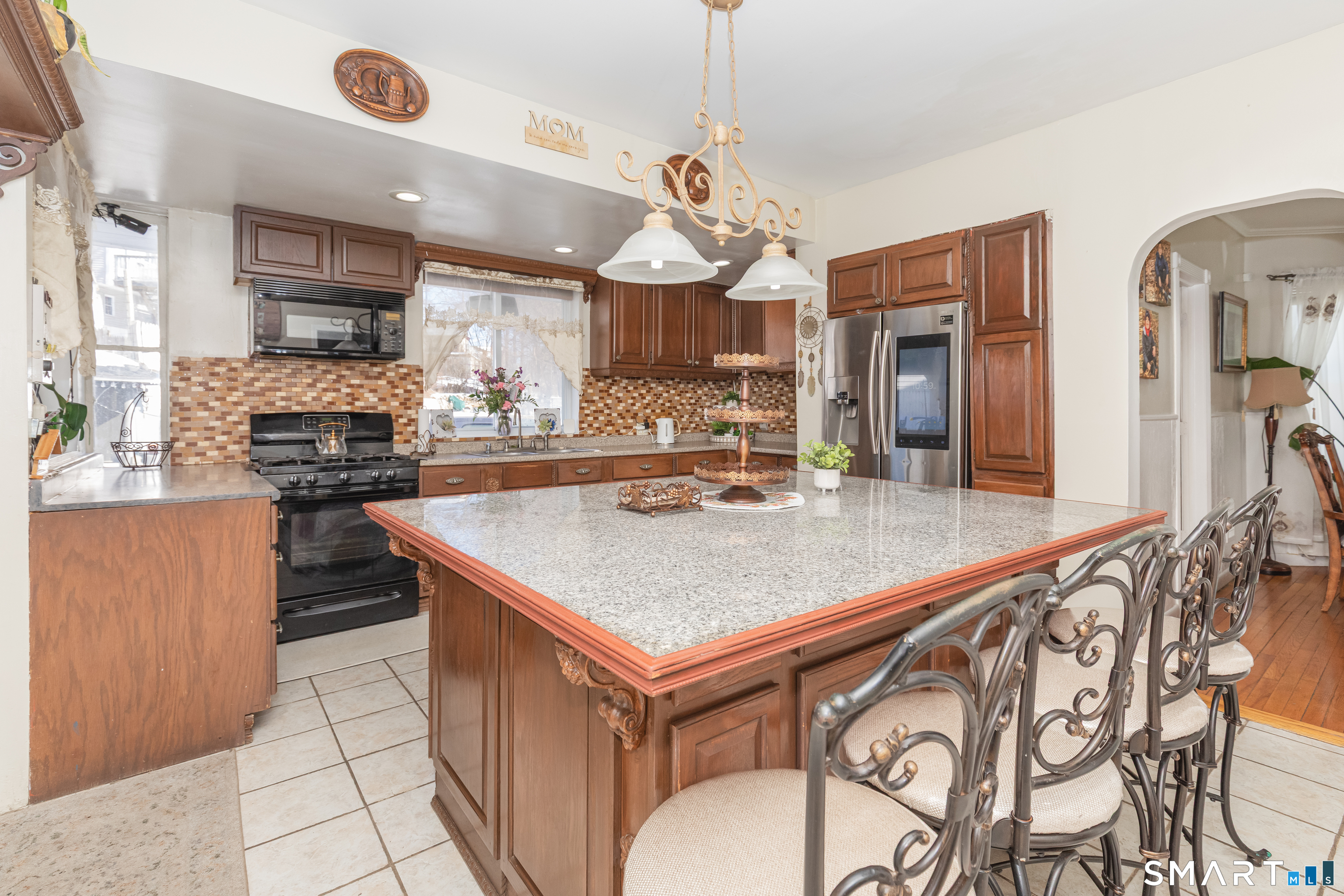 578 Beechmont Avenue