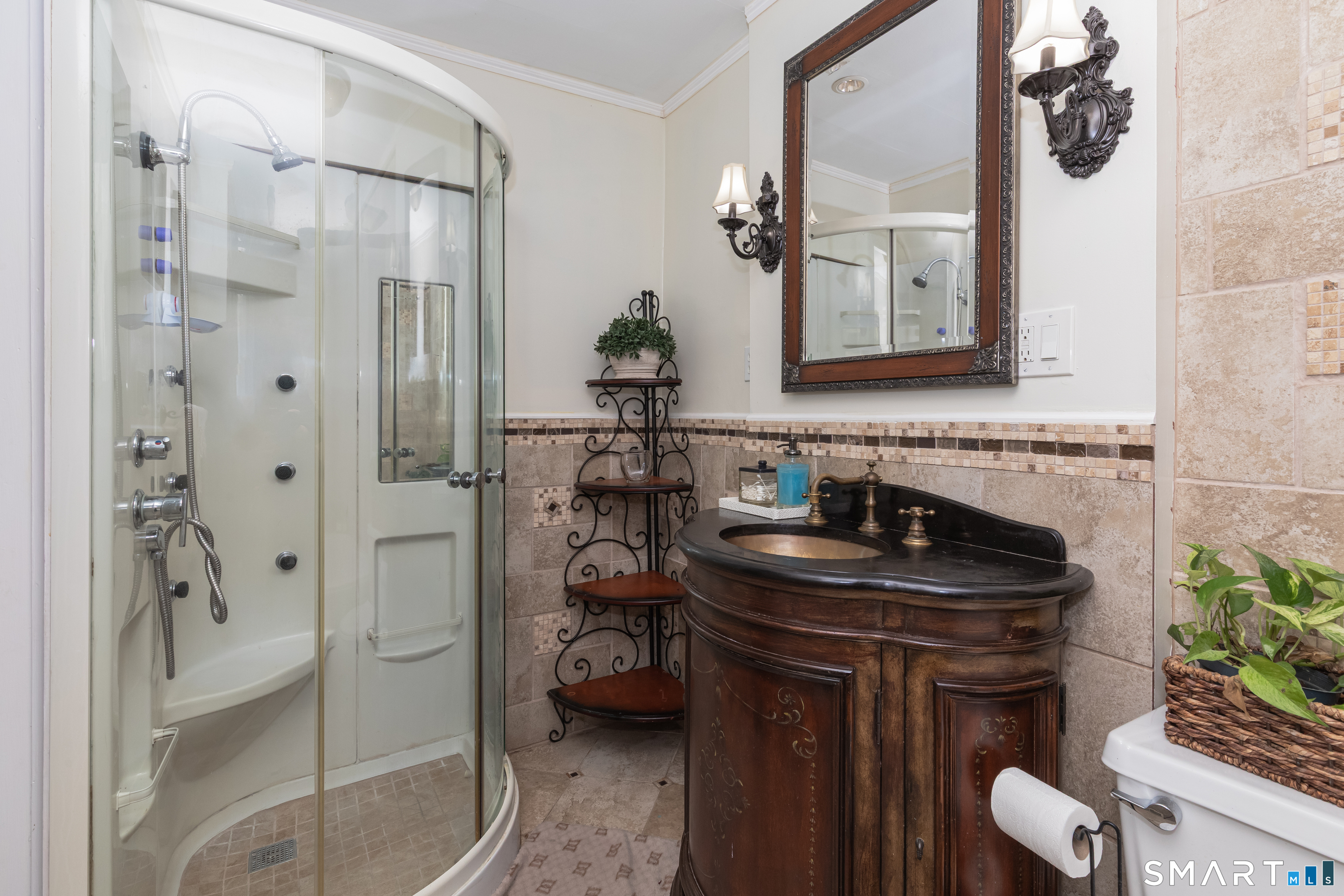 578 Beechmont Avenue