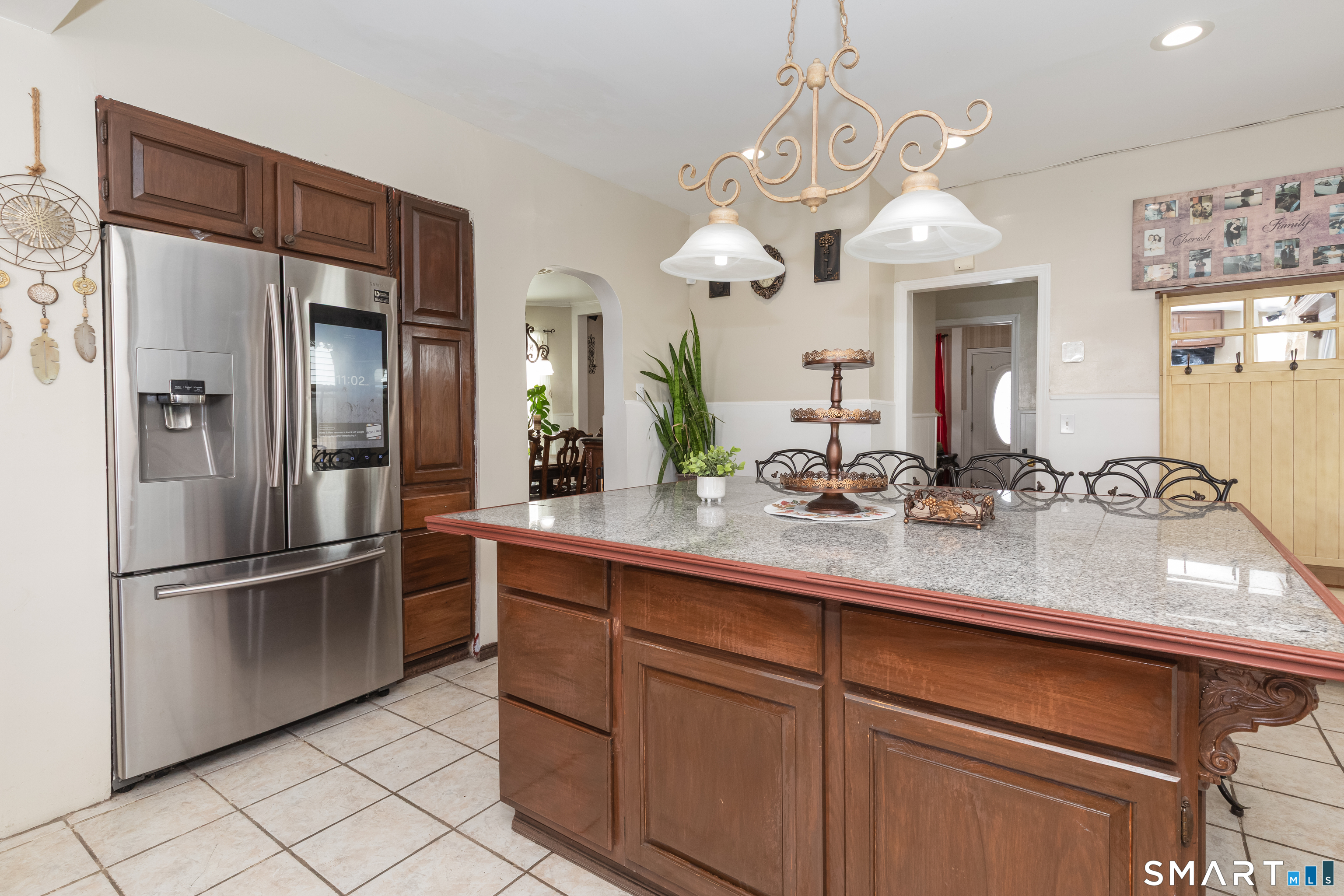 578 Beechmont Avenue