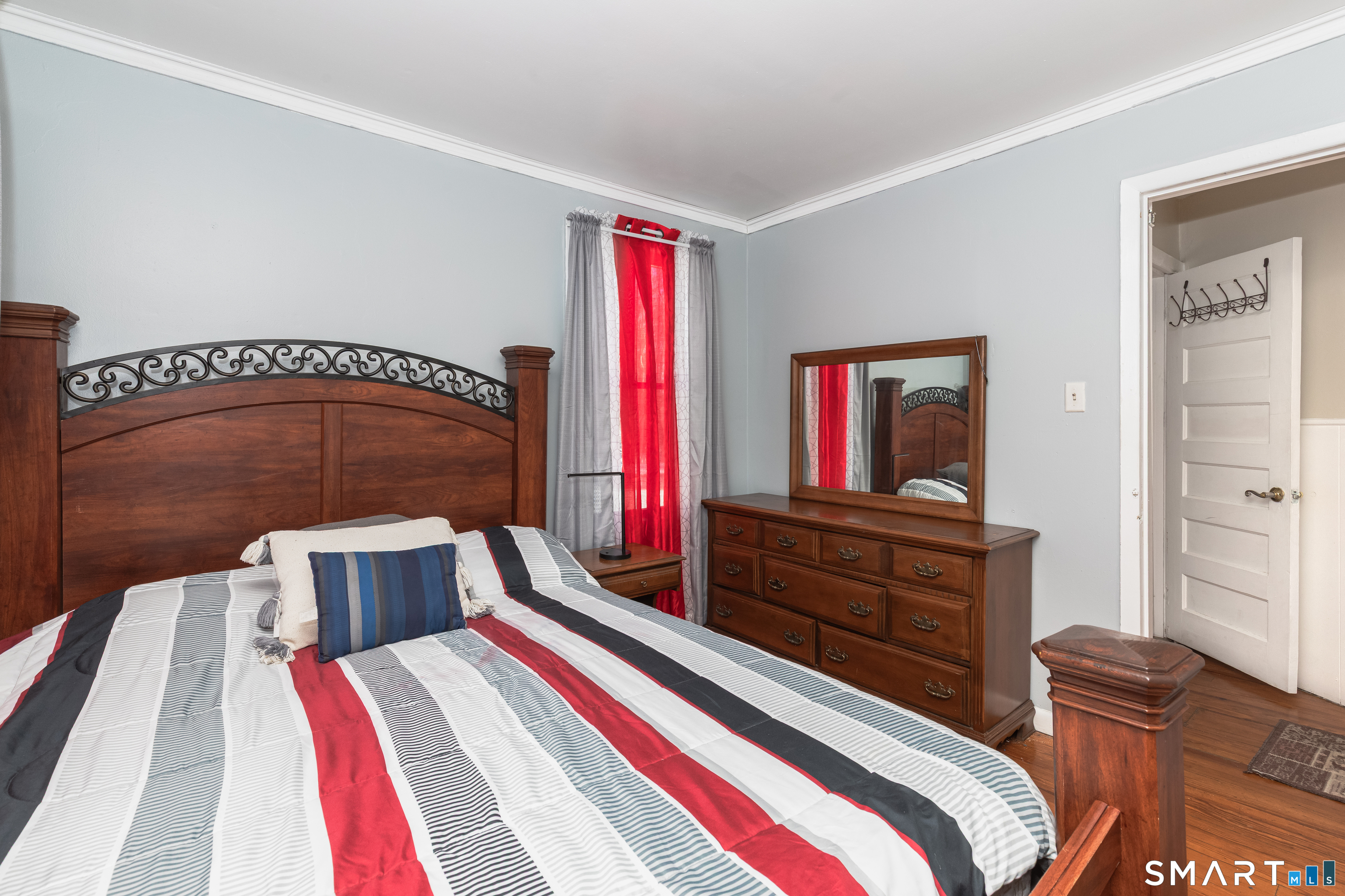 578 Beechmont Avenue