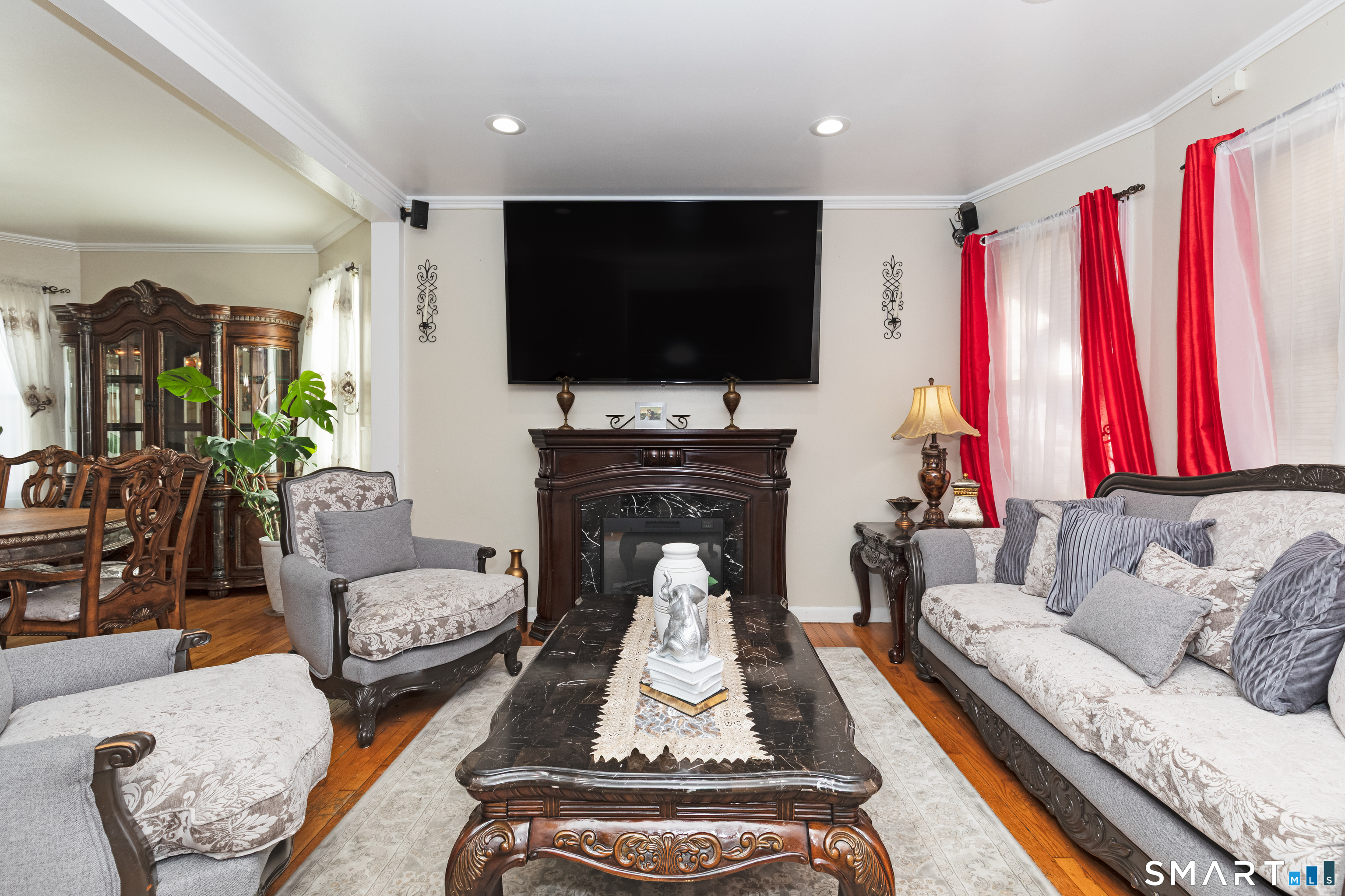 578 Beechmont Avenue