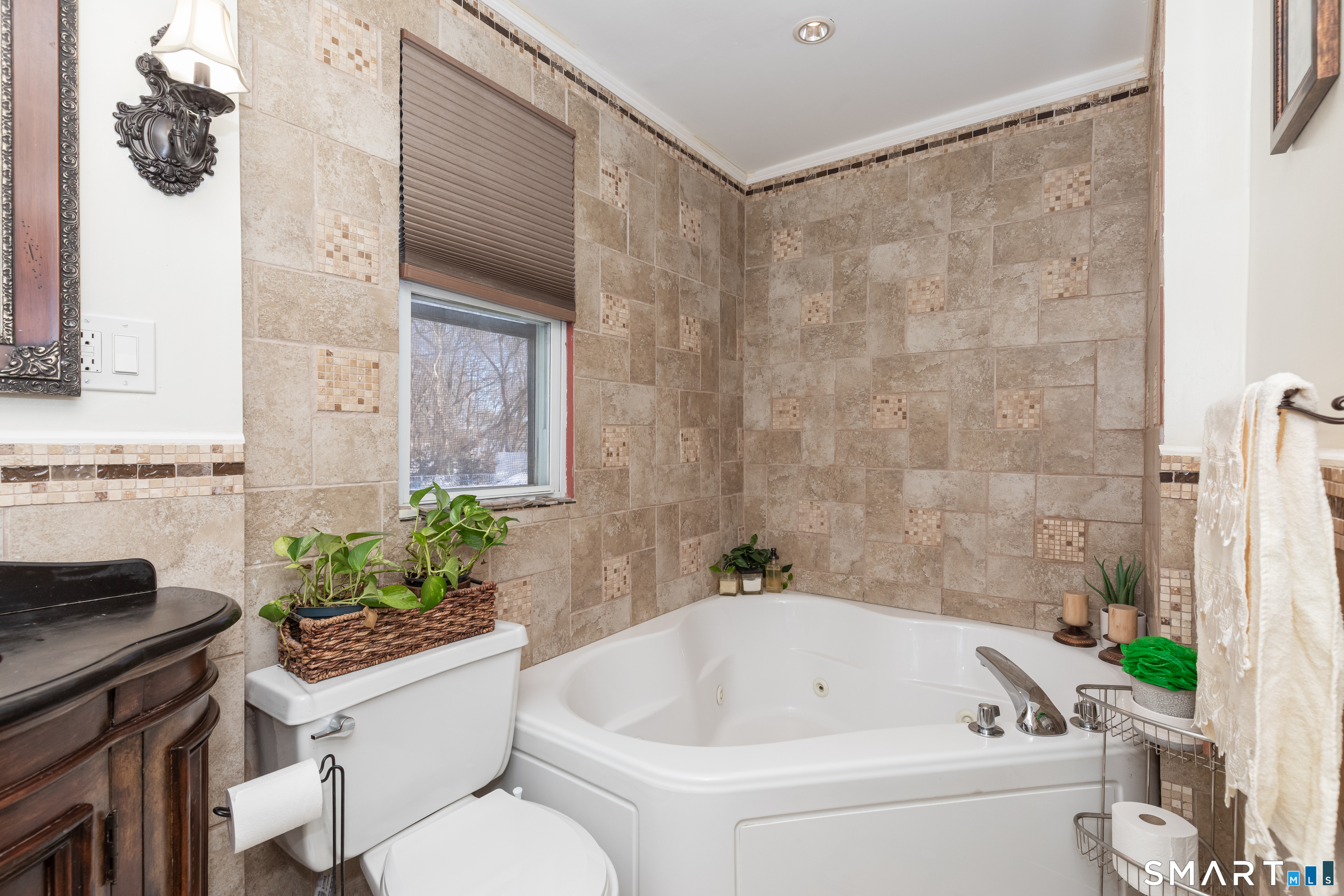 578 Beechmont Avenue