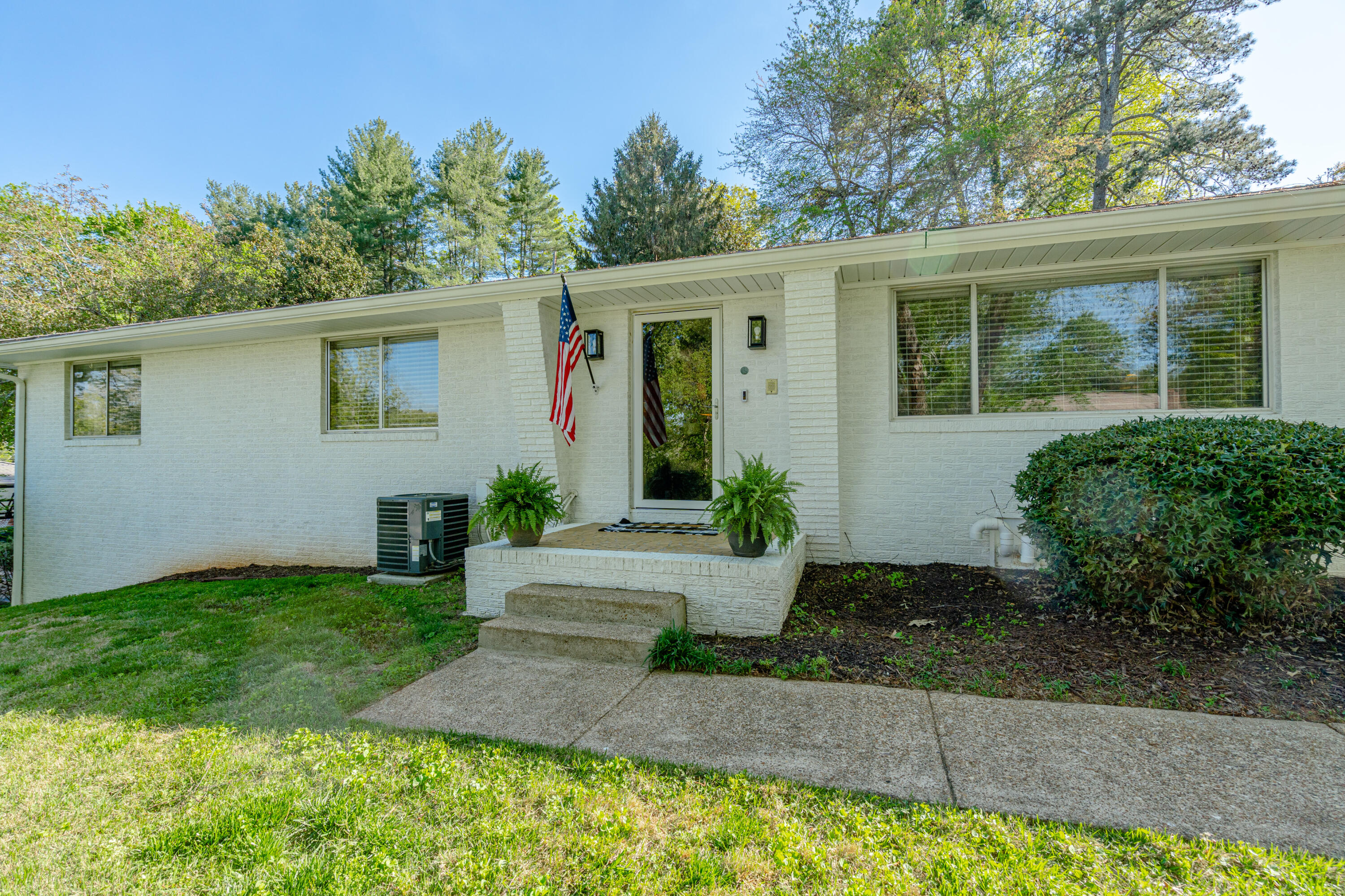 3000 Brownwood Drive