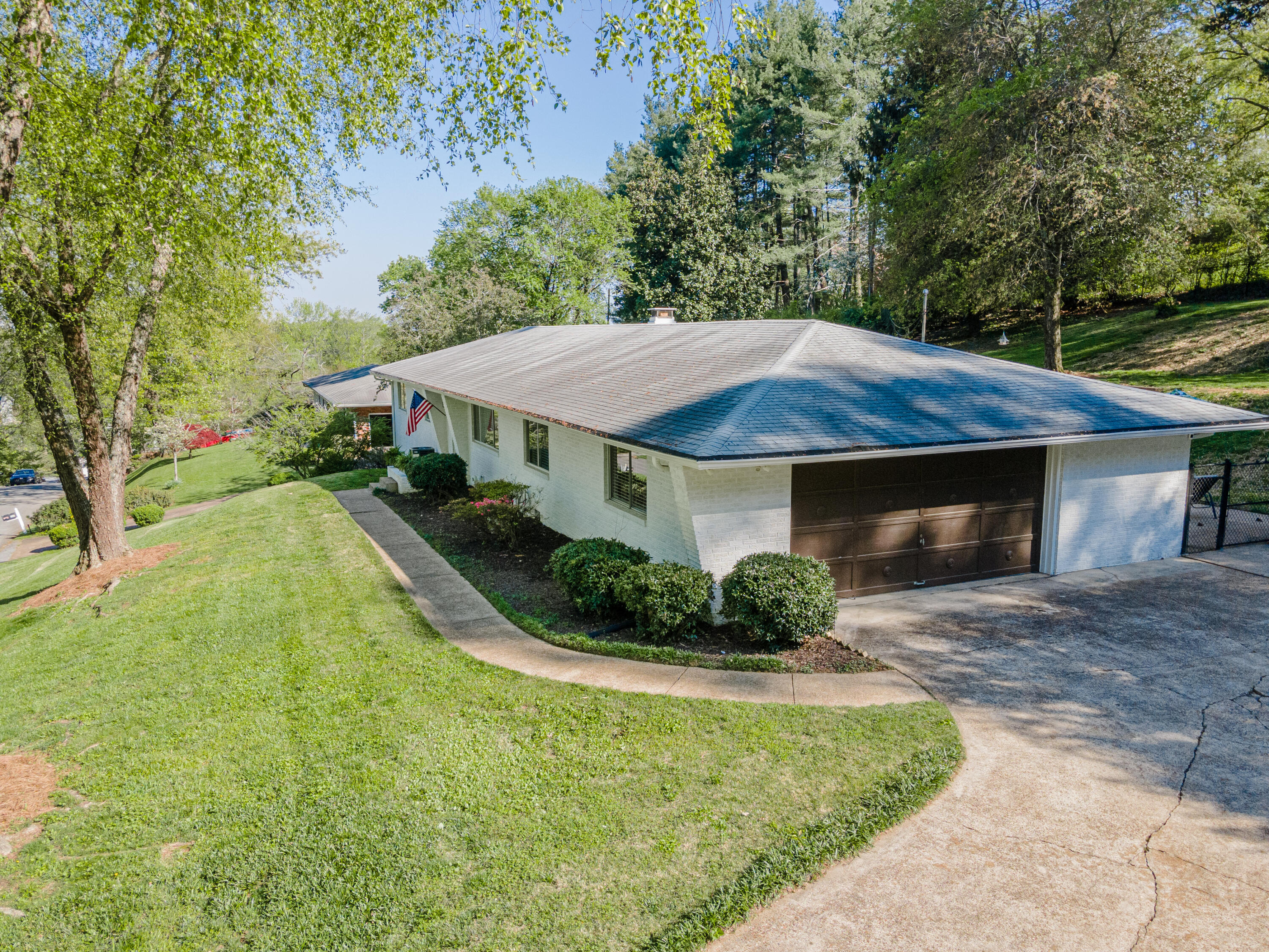 3000 Brownwood Drive