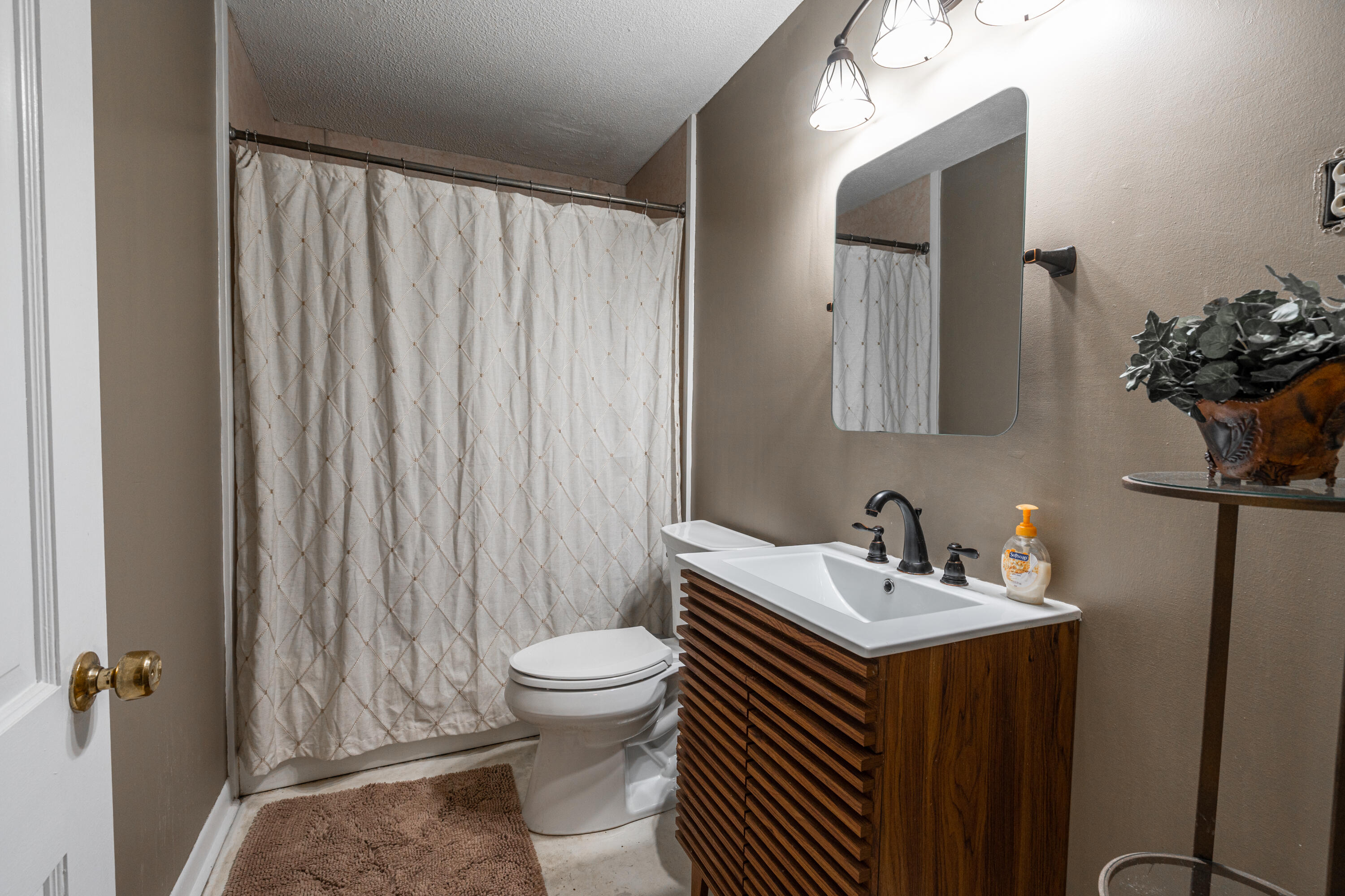 3000 Brownwood Drive