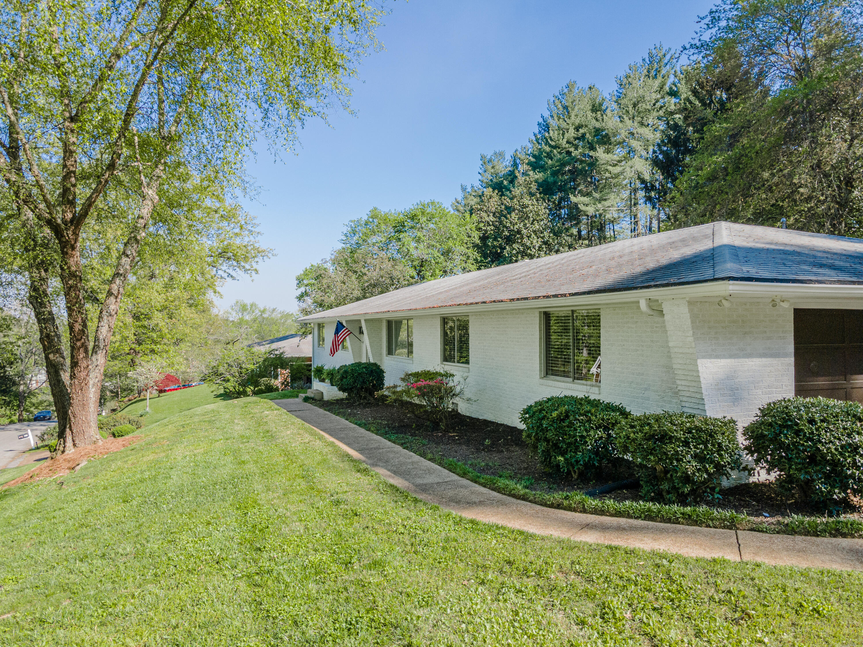 3000 Brownwood Drive