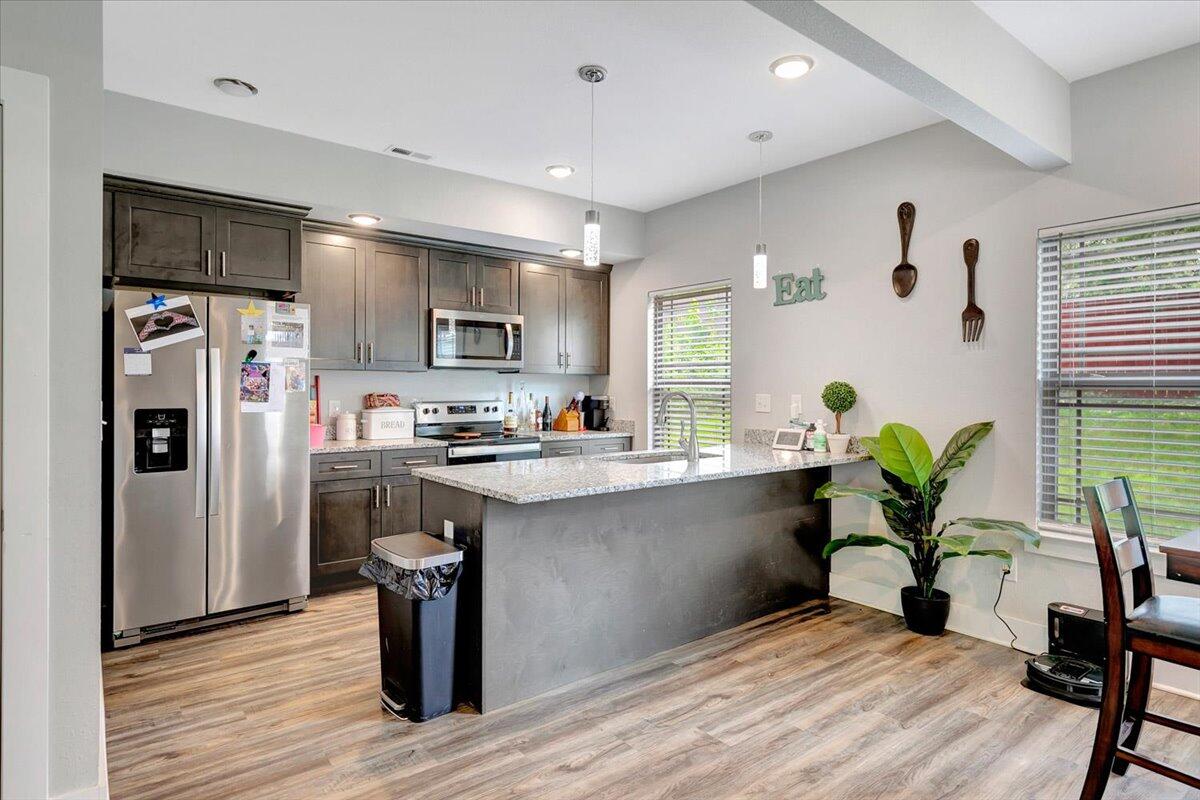 25 Rock Bridge Drive