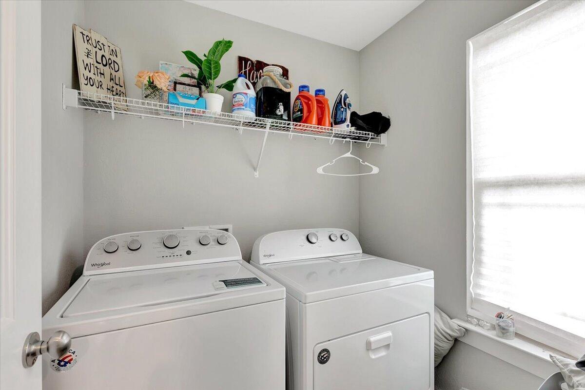 25 Rock Bridge Drive