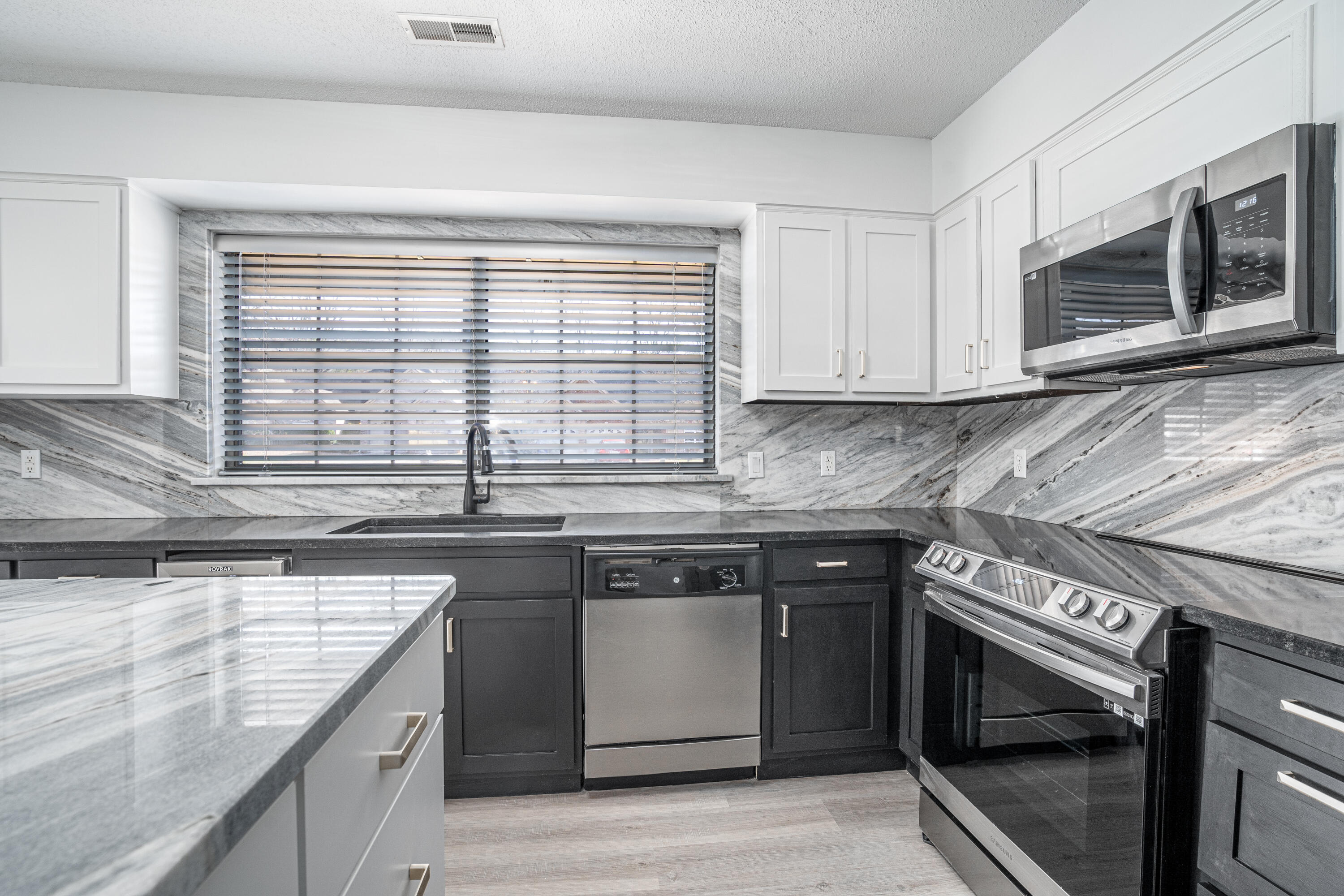 6427 Brookmead Circle