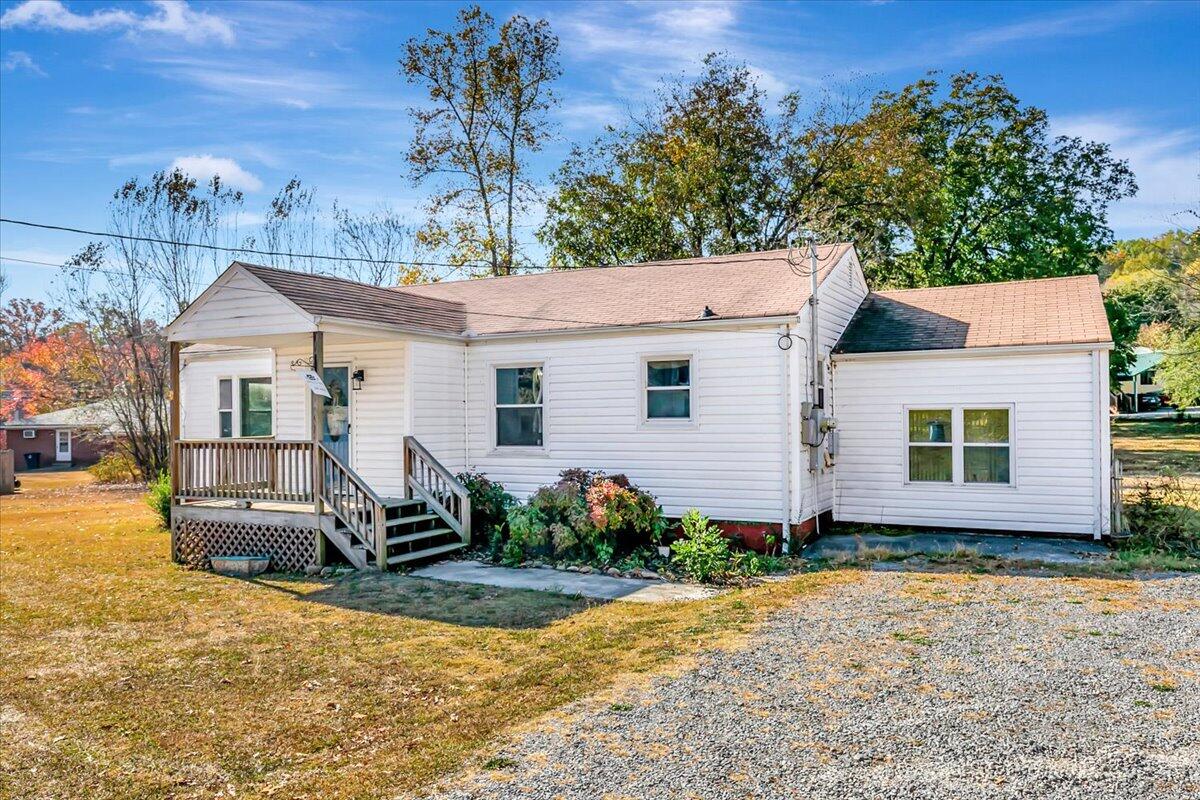 1157 S Seminole Drive