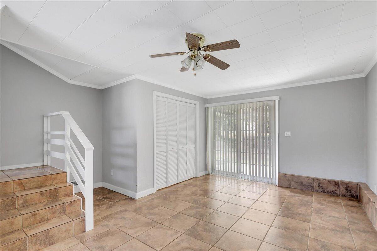 1157 S Seminole Drive